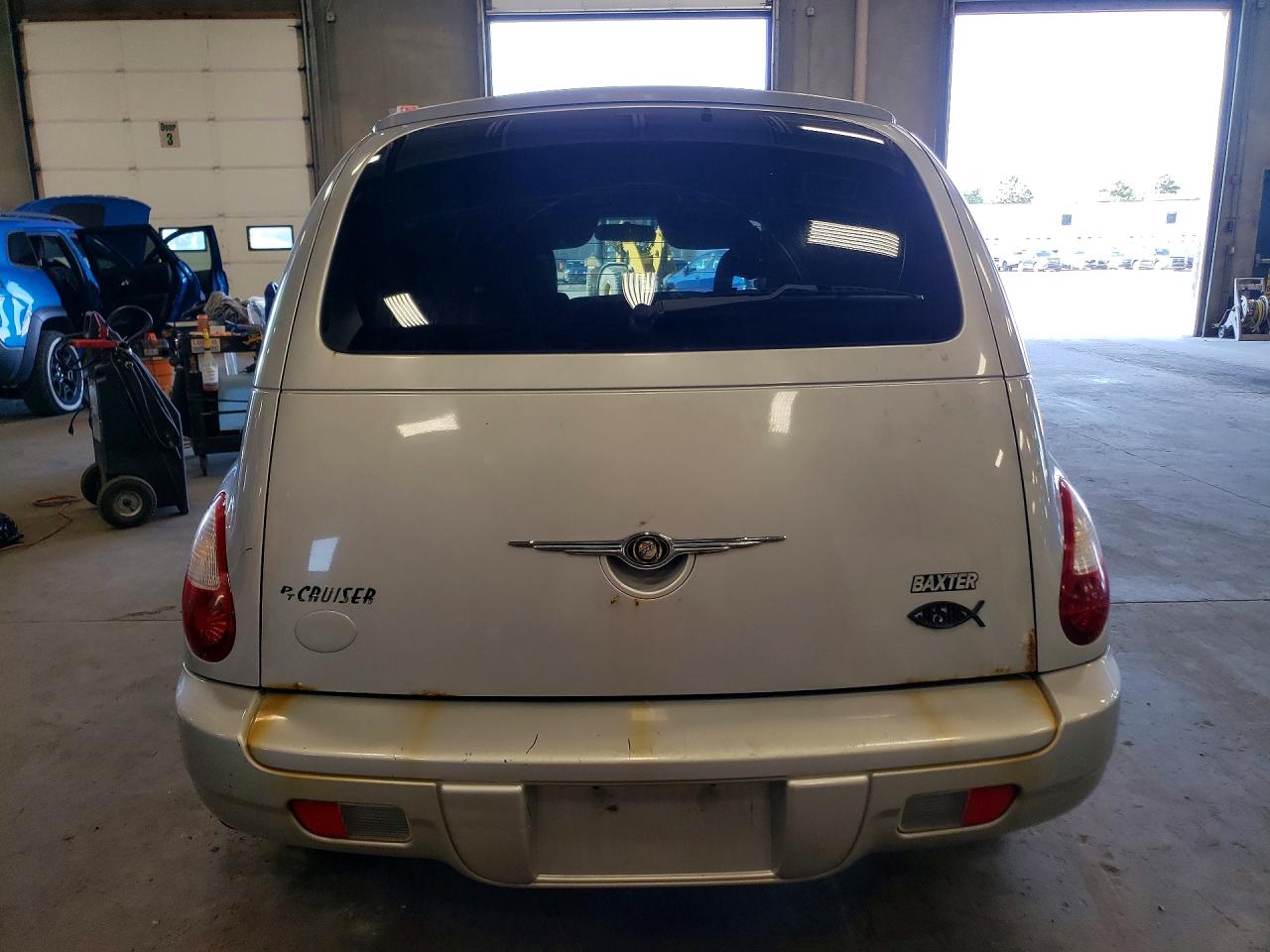 2010 Chrysler Pt Cruiser Silver vin: 3A4GY5F91AT220160
