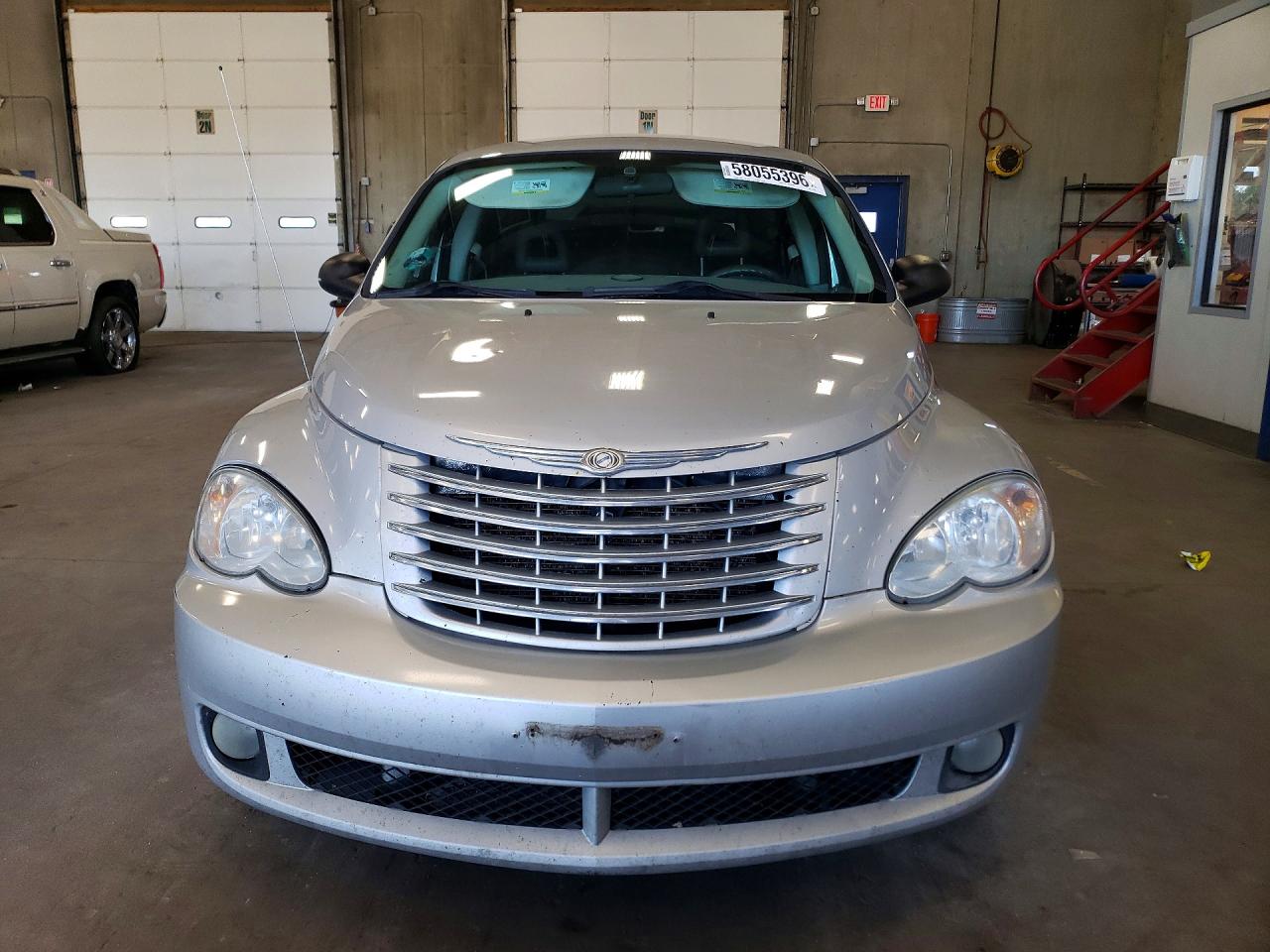 2010 Chrysler Pt Cruiser Silver vin: 3A4GY5F91AT220160