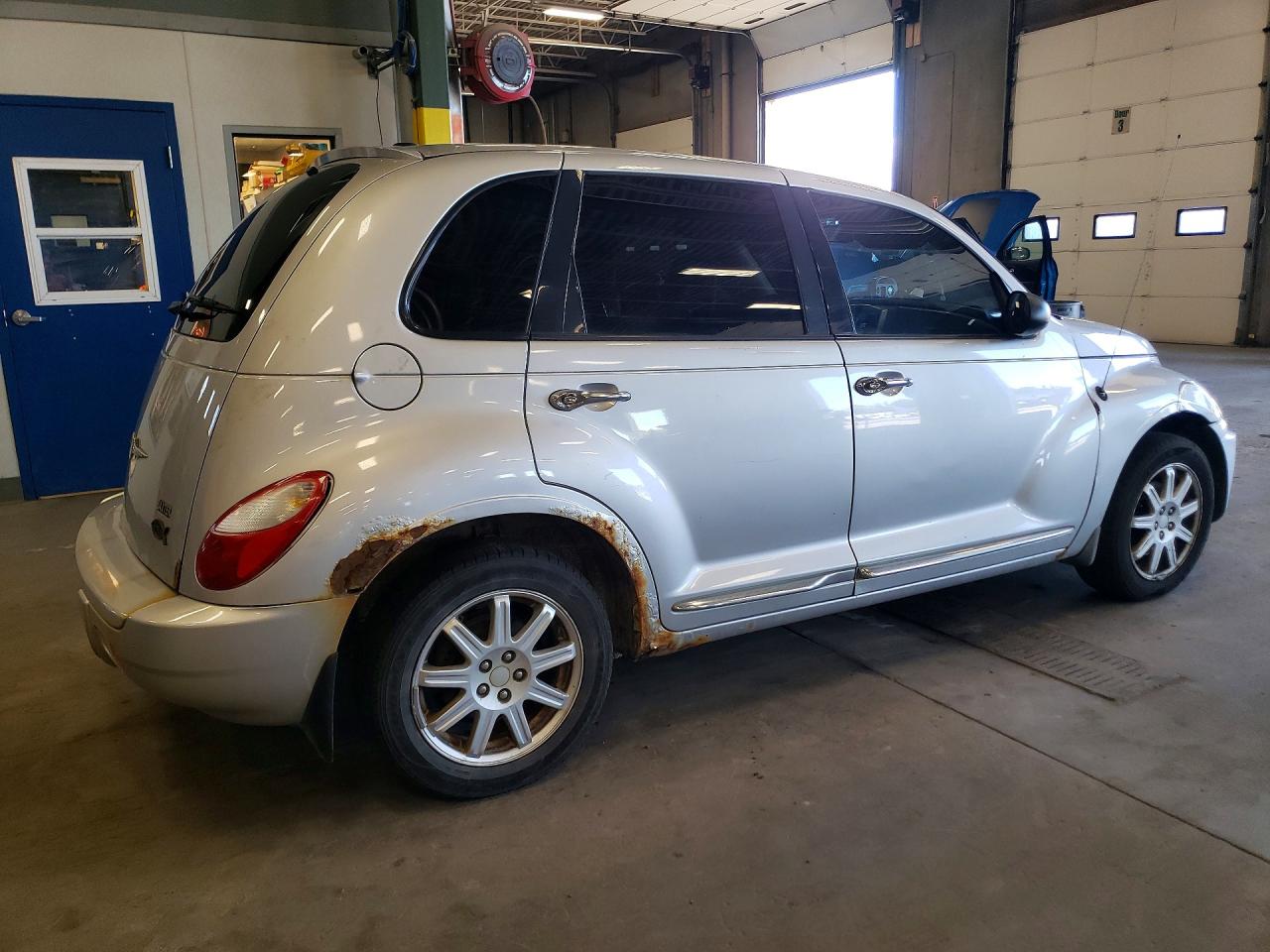 2010 Chrysler Pt Cruiser Silver vin: 3A4GY5F91AT220160