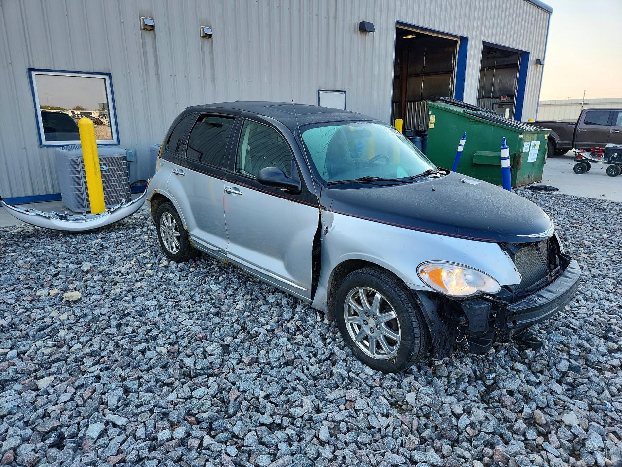 2010 Chrysler Pt Cruiser Two Tone vin: 3A4GY5F92AT205568
