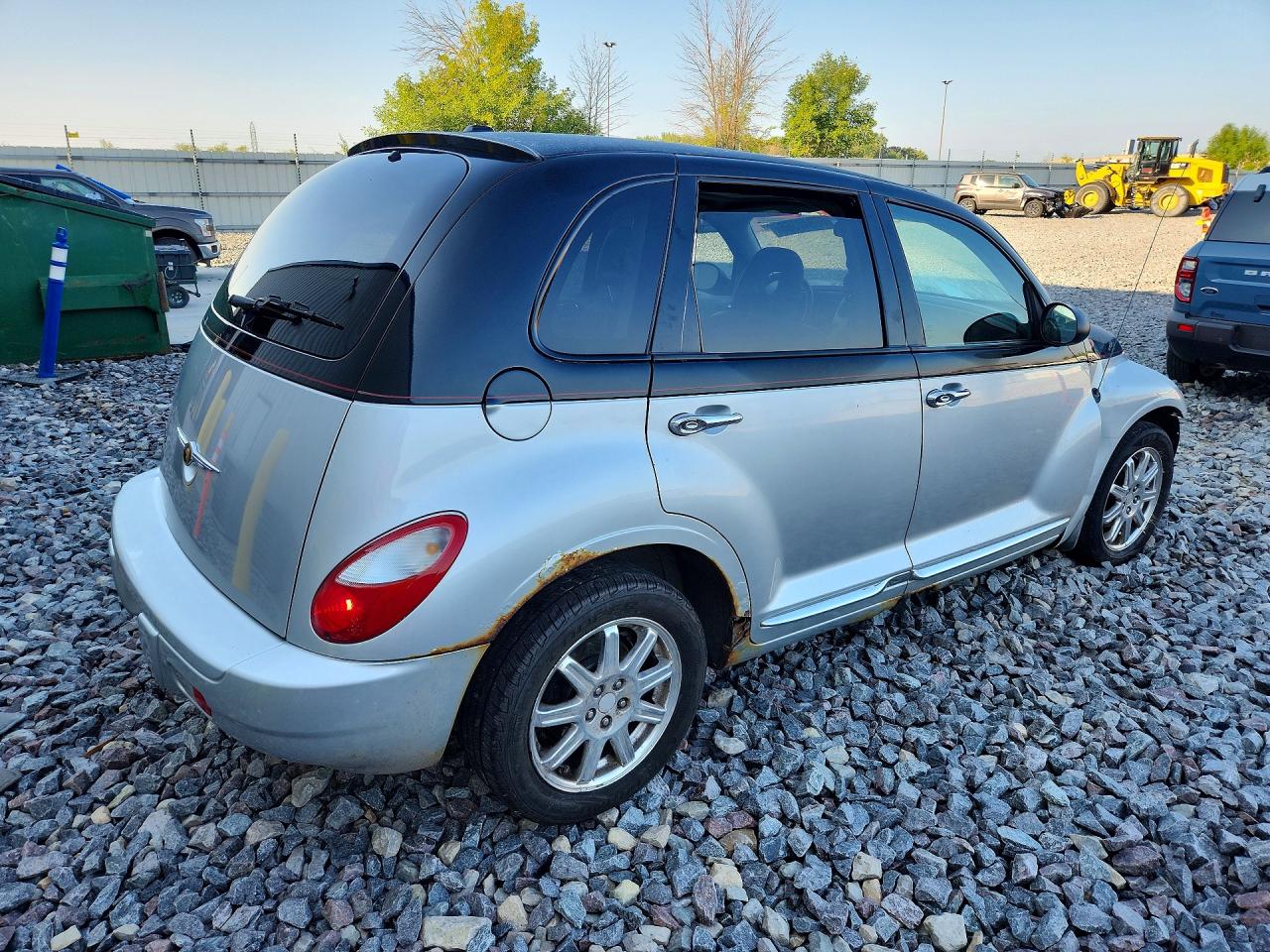 2010 Chrysler Pt Cruiser Two Tone vin: 3A4GY5F92AT205568