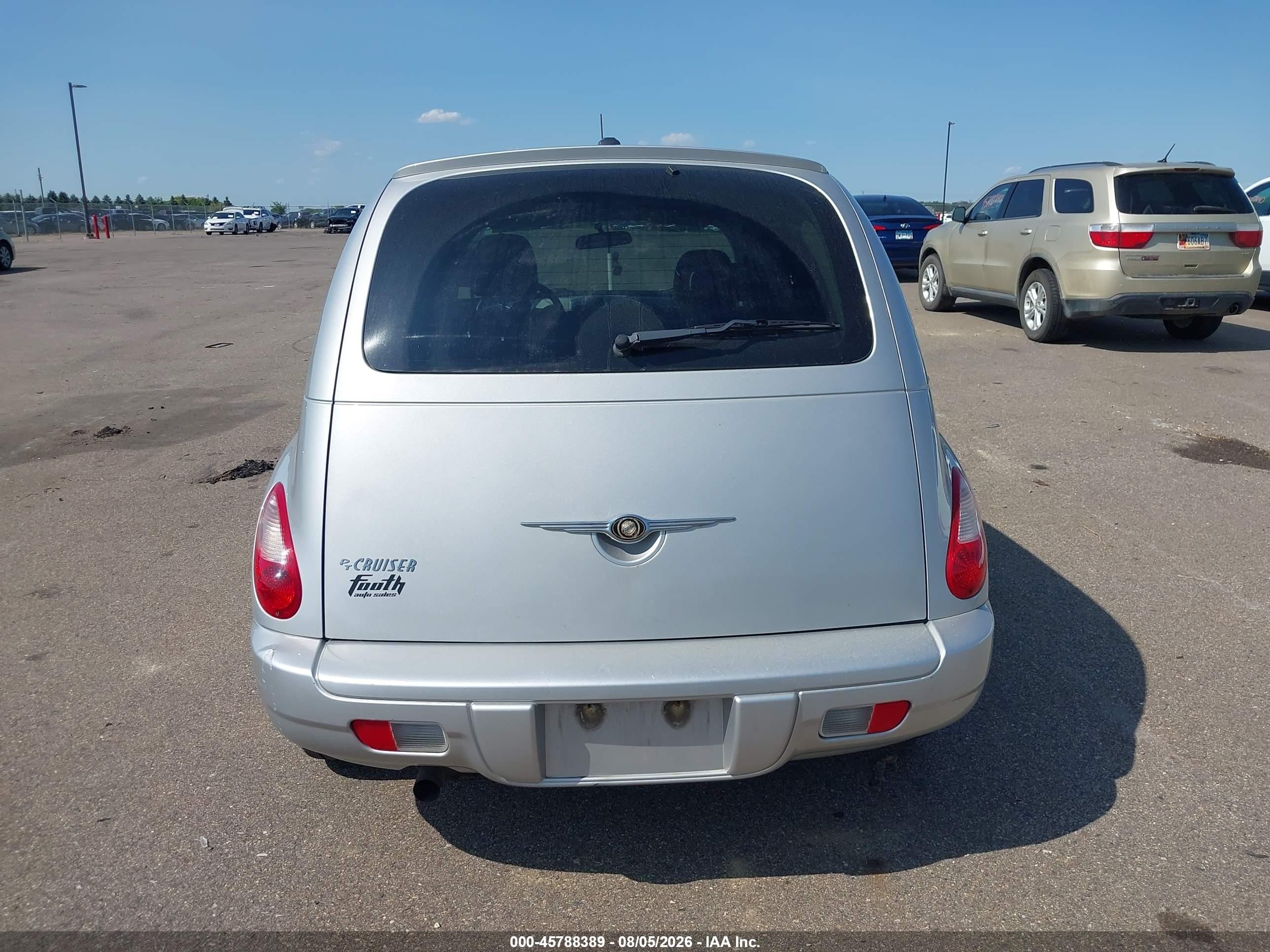 2010 Chrysler Pt Cruiser Classic Silver vin: 3A4GY5F94AT179796