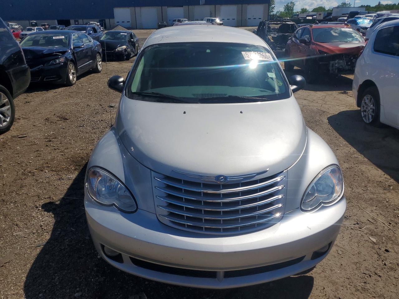 2010 Chrysler Pt Cruiser Silver vin: 3A4GY5F95AT202891