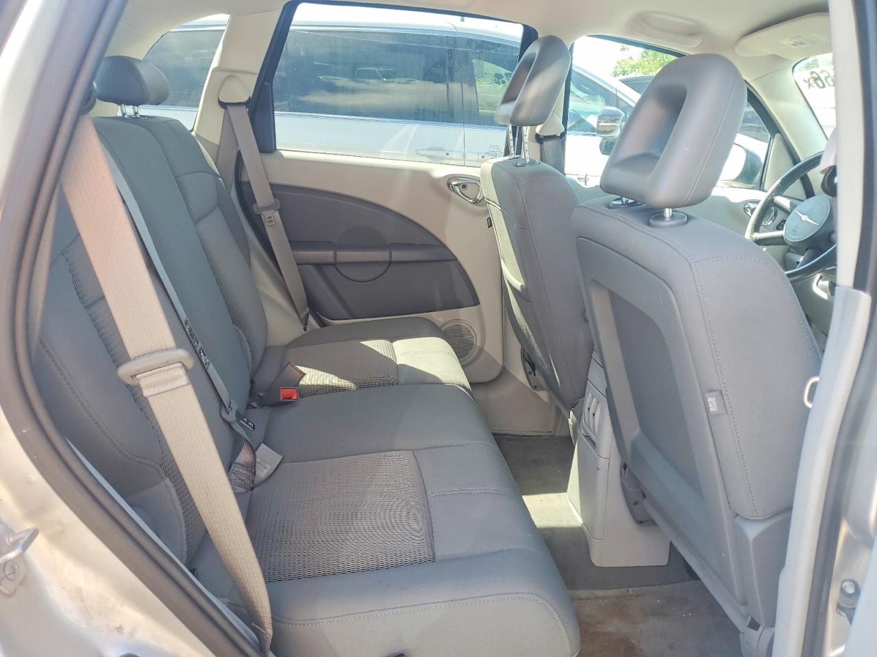 2010 Chrysler Pt Cruiser Silver vin: 3A4GY5F95AT202891
