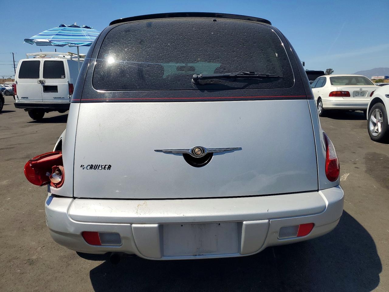 2010 Chrysler Pt Cruiser Two Tone vin: 3A4GY5F96AT212037