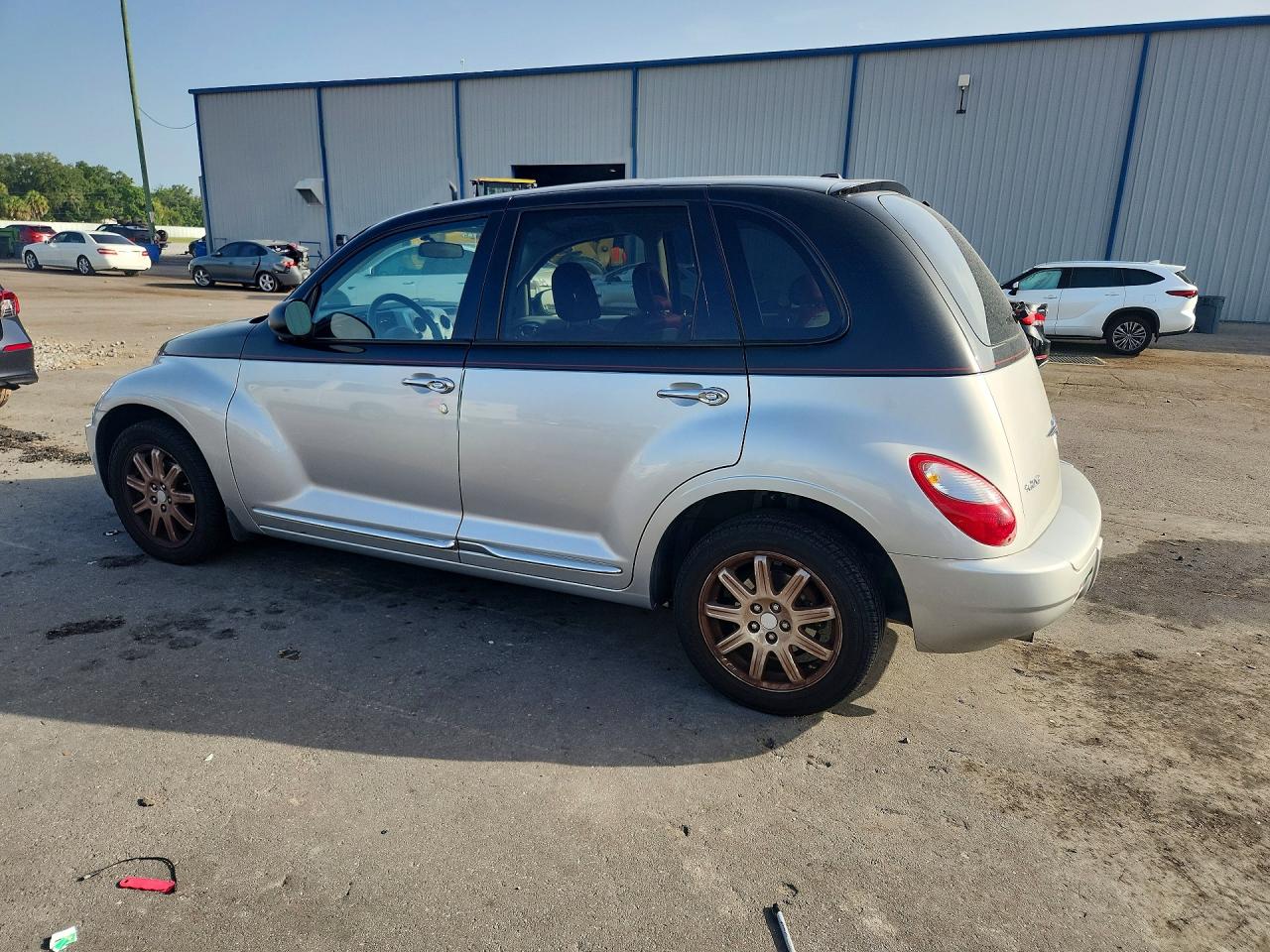 2010 Chrysler Pt Cruiser Two Tone vin: 3A4GY5F99AT205731