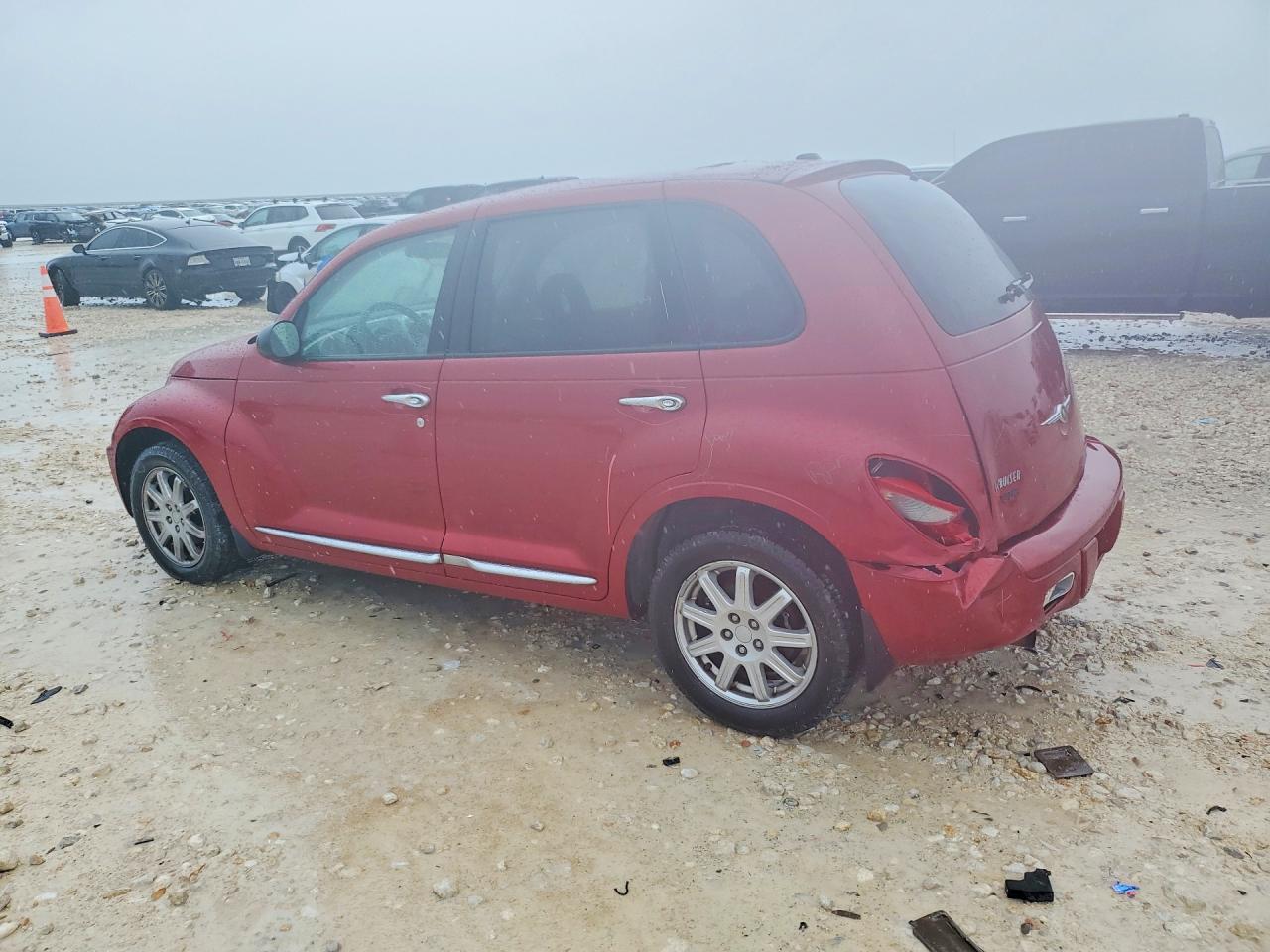 2010 Chrysler Pt Cruiser Red vin: 3A4GY5F9XAT143630