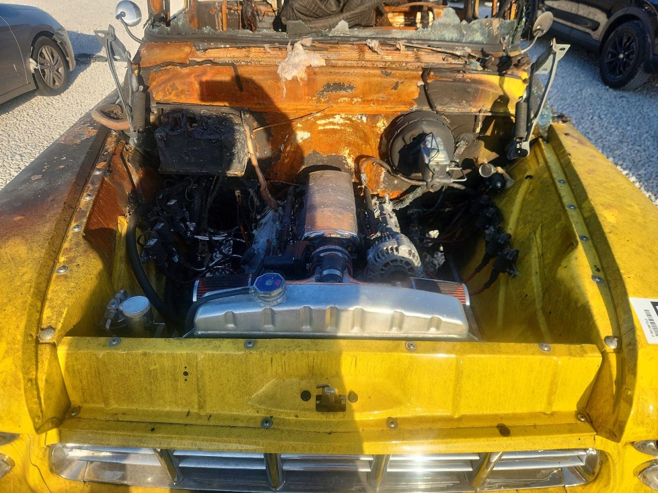 1957 Chevrolet 3100 Yellow vin: 3A57K137740