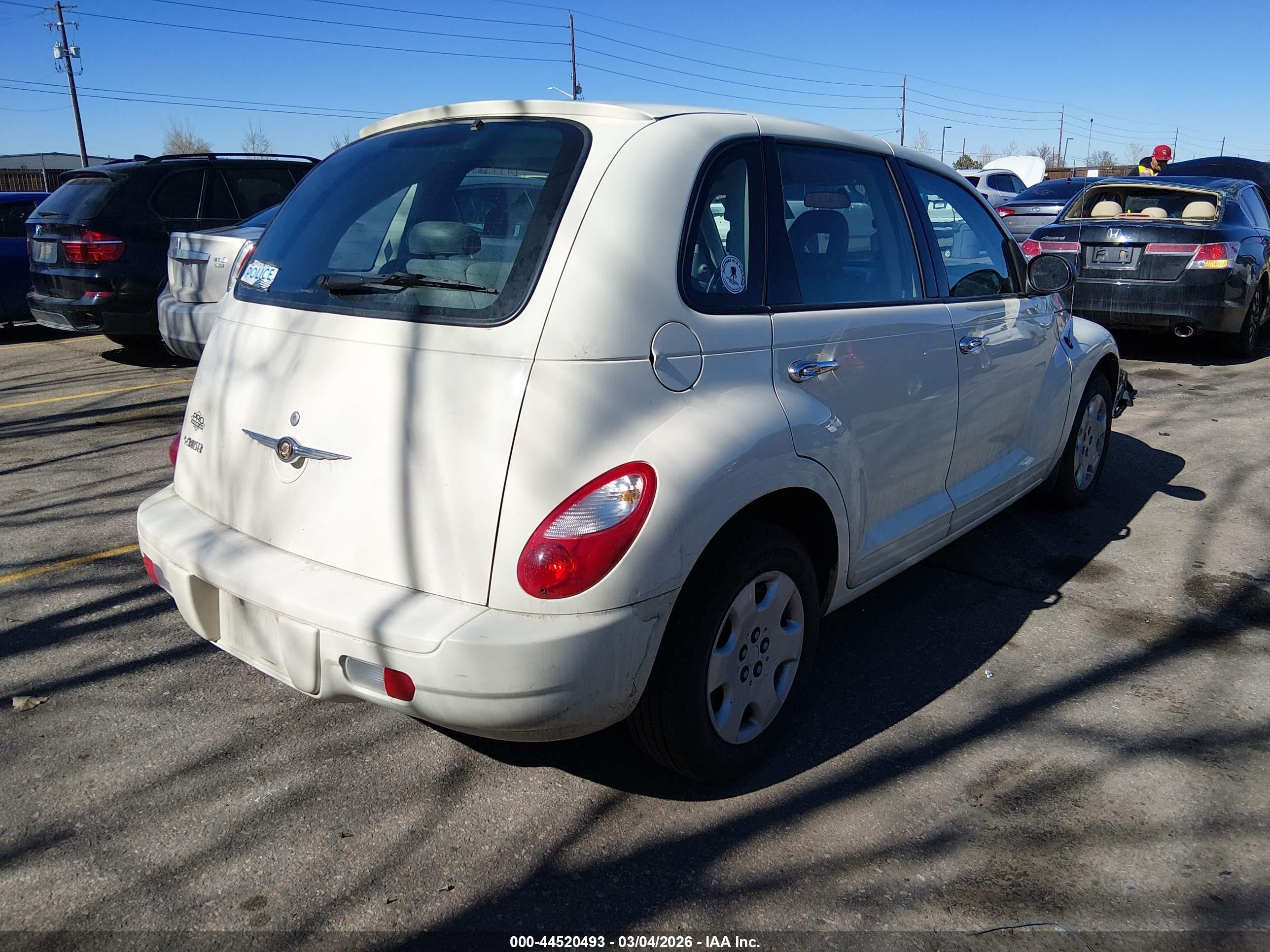 2008 Chrysler Pt Cruiser   White vin: 3A8FY48B28T107333
