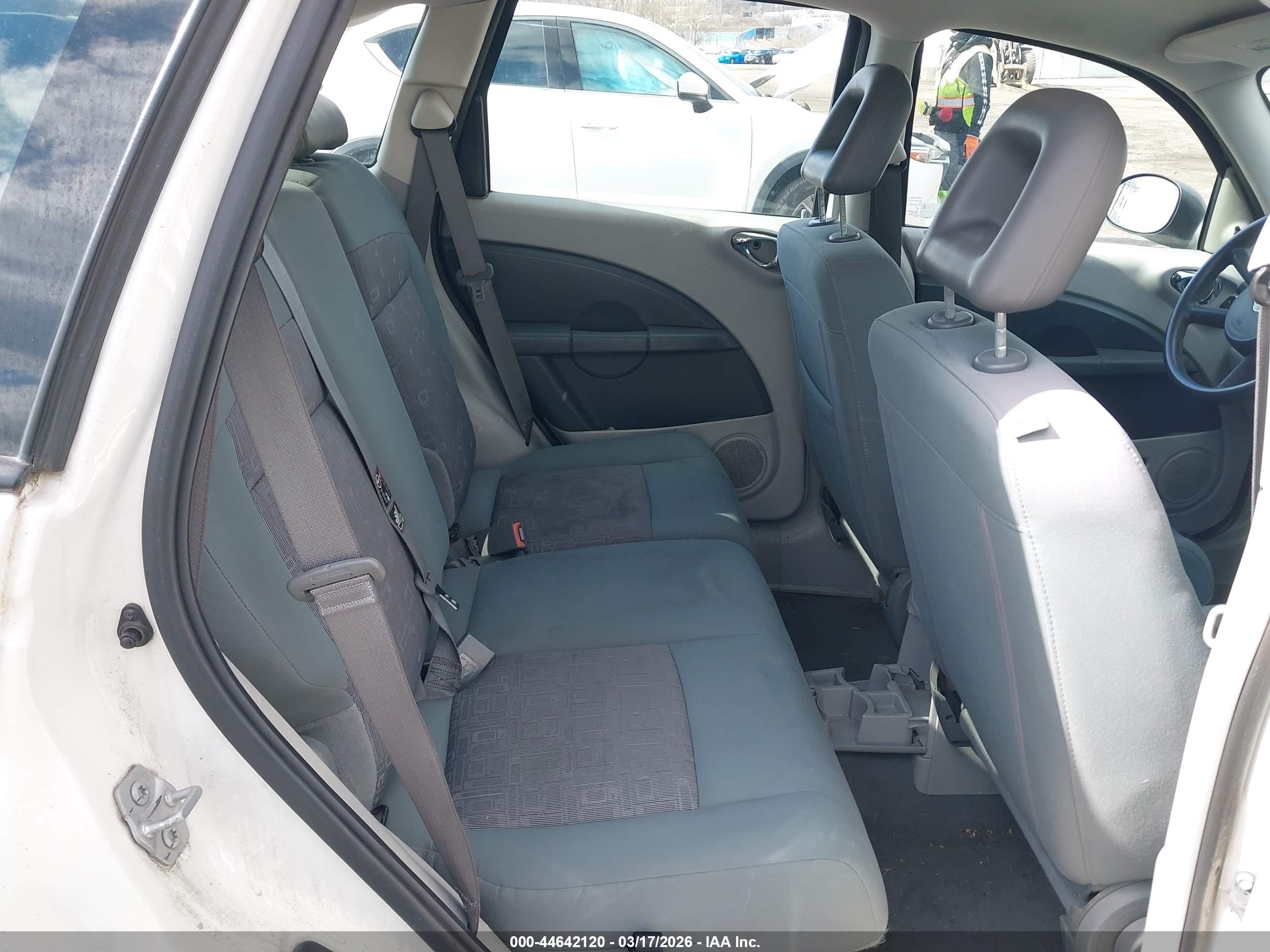 2009 Chrysler Pt Cruiser Lx White vin: 3A8FY48909T533133