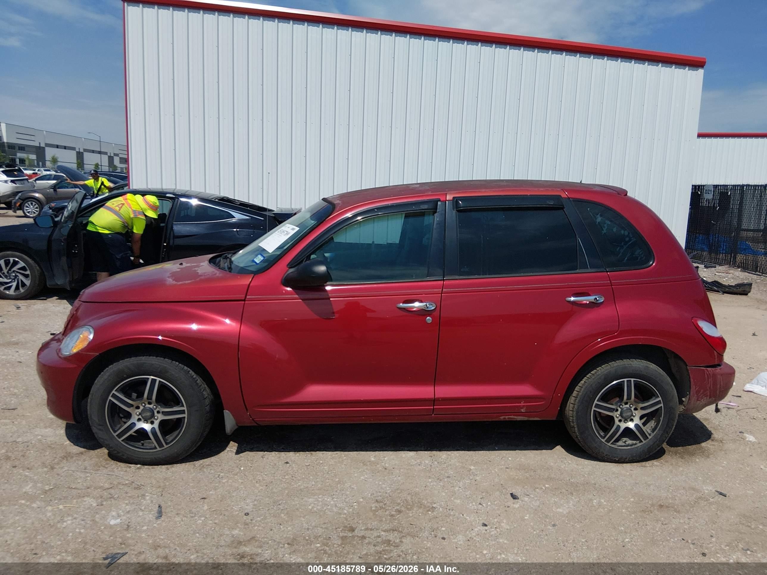 2008 Chrysler Pt Cruiser Lx Red vin: 3A8FY48B28T149016