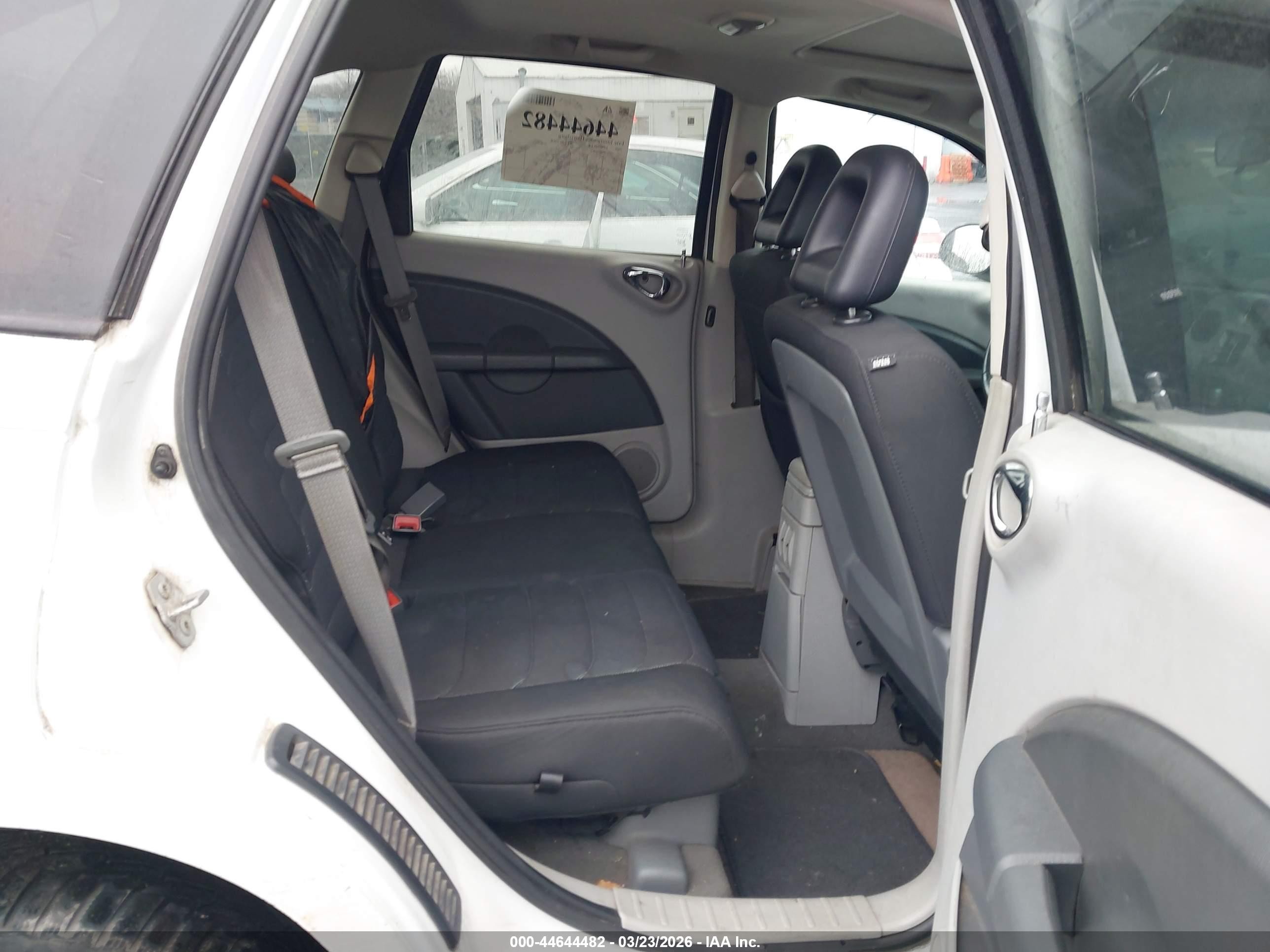 2009 Chrysler Pt Cruiser Touring White vin: 3A8FY58849T559439