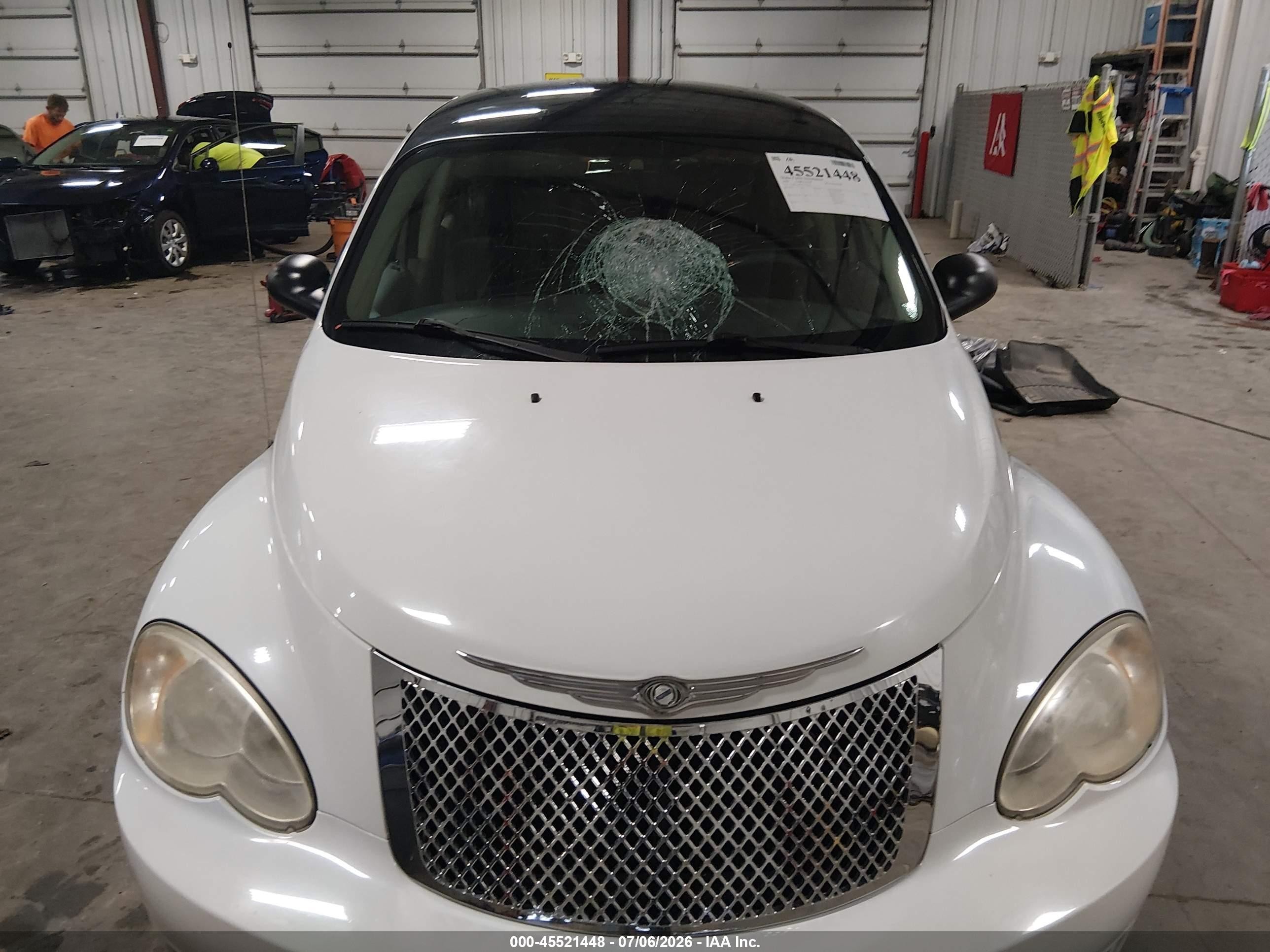 2009 Chrysler Pt Cruiser Touring White vin: 3A8FY58979T590340