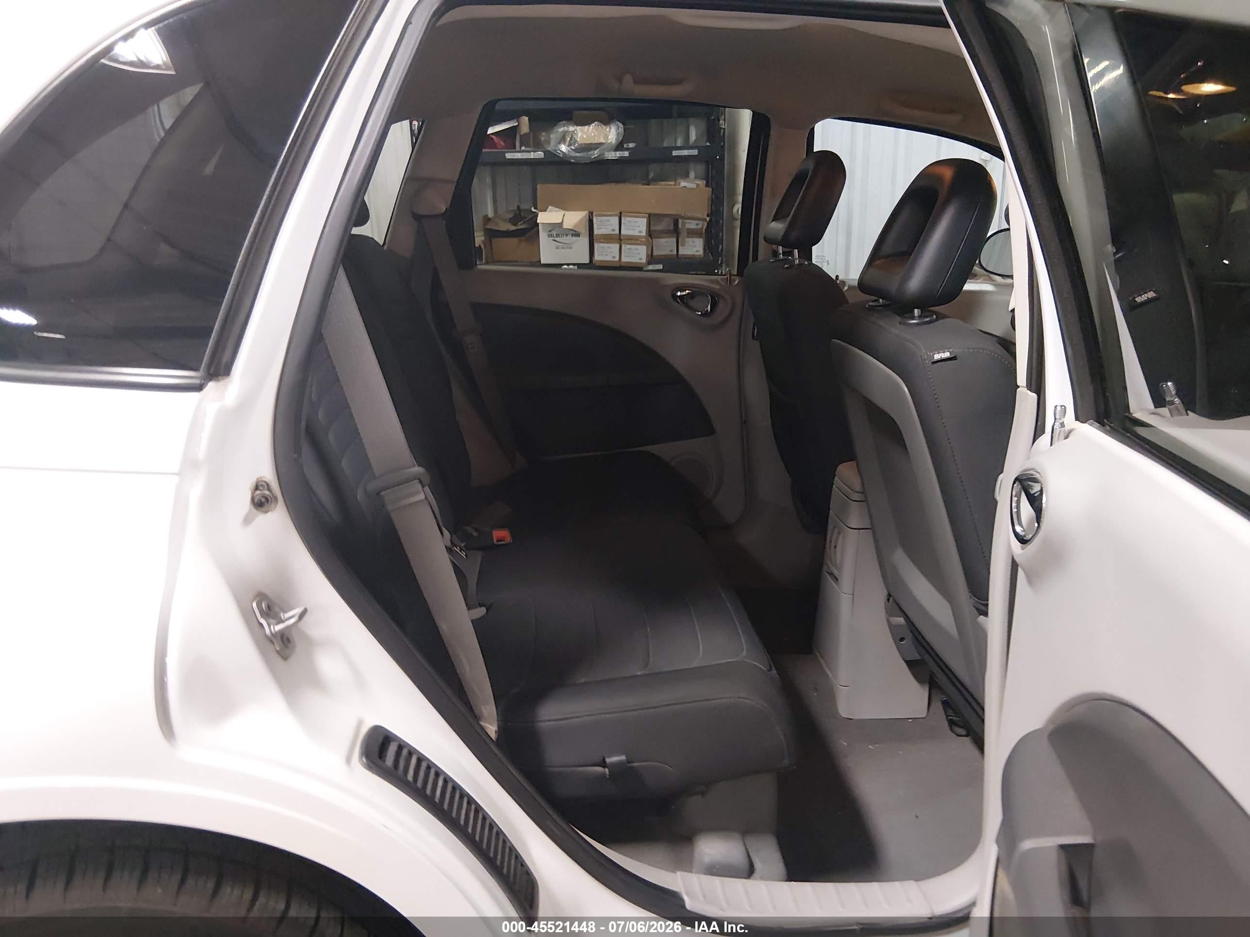 2009 Chrysler Pt Cruiser Touring White vin: 3A8FY58979T590340