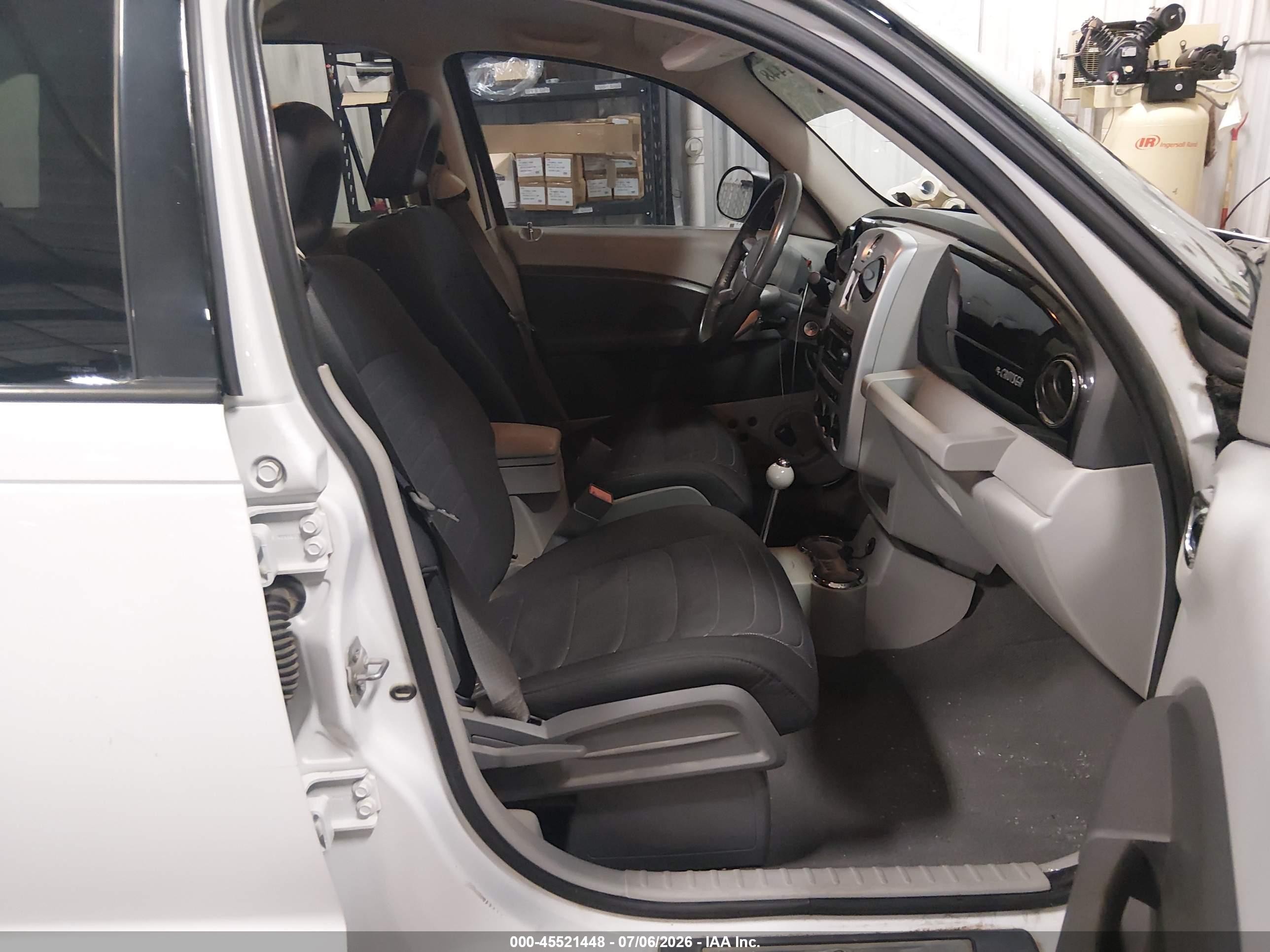 2009 Chrysler Pt Cruiser Touring White vin: 3A8FY58979T590340