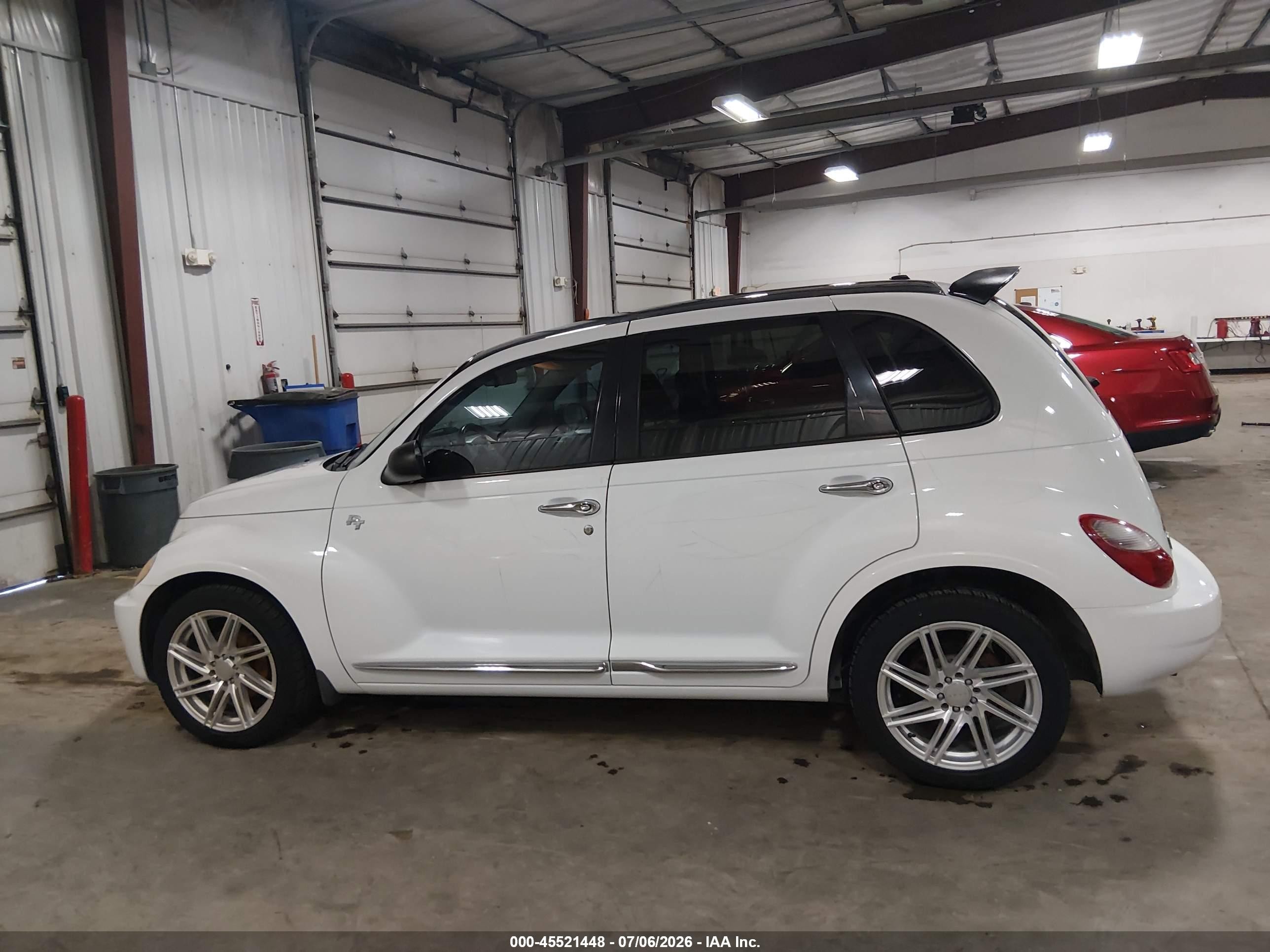 2009 Chrysler Pt Cruiser Touring White vin: 3A8FY58979T590340