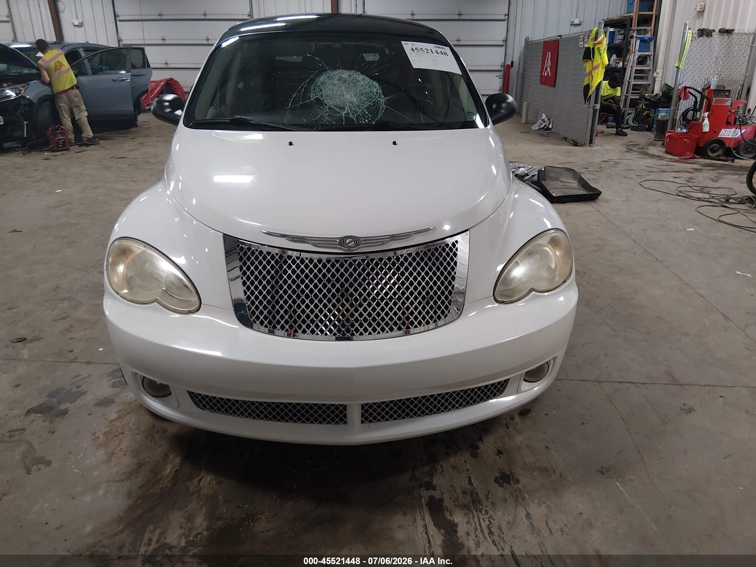 2009 Chrysler Pt Cruiser Touring White vin: 3A8FY58979T590340
