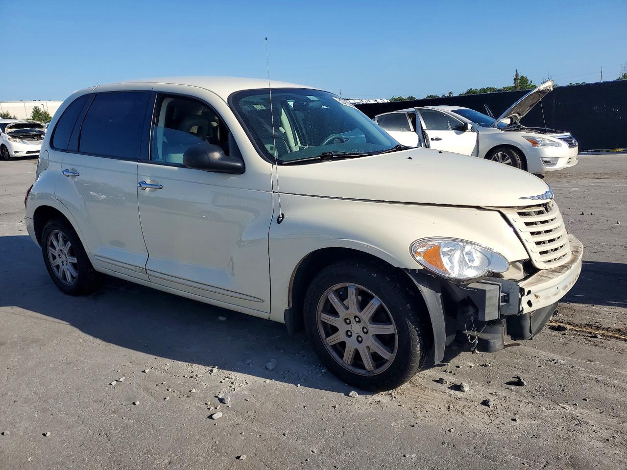 2008 Chrysler Pt Cruiser Touring Cream vin: 3A8FY58B48T228080
