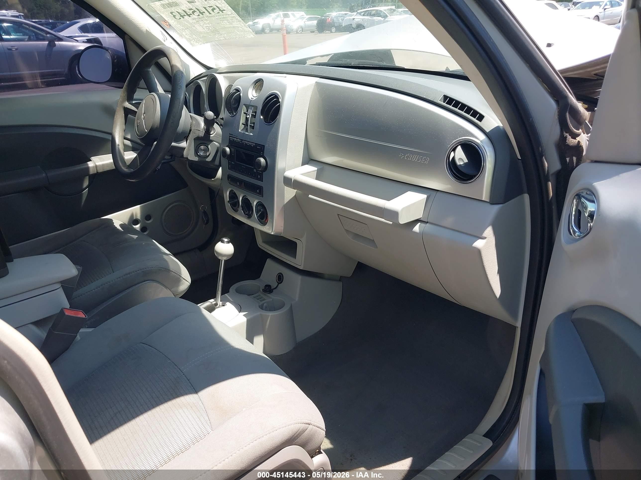 2008 Chrysler Pt Cruiser Touring Silver vin: 3A8FY58B78T100576