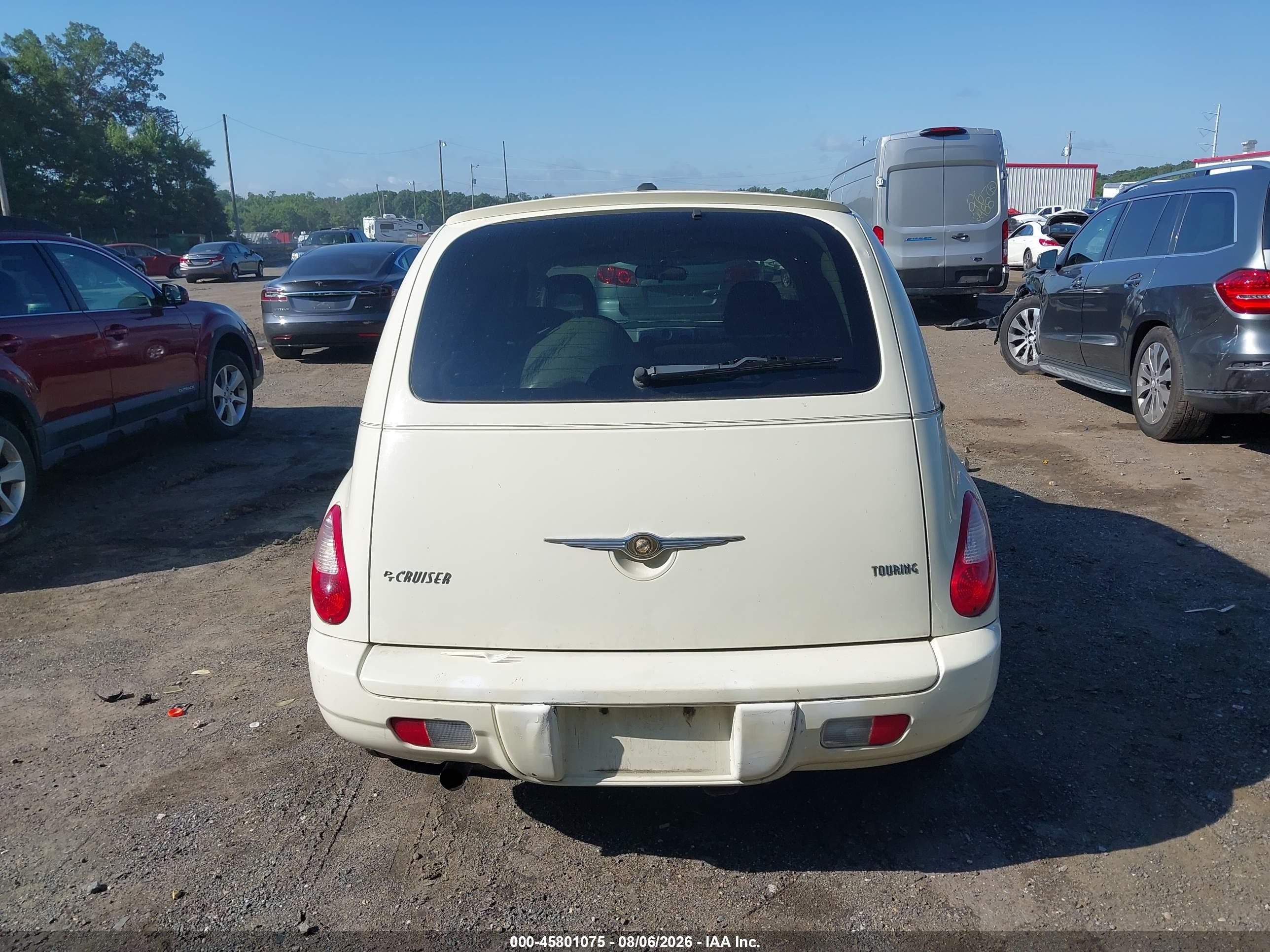 2008 Chrysler Pt Cruiser Touring White vin: 3A8FY58B98T228401