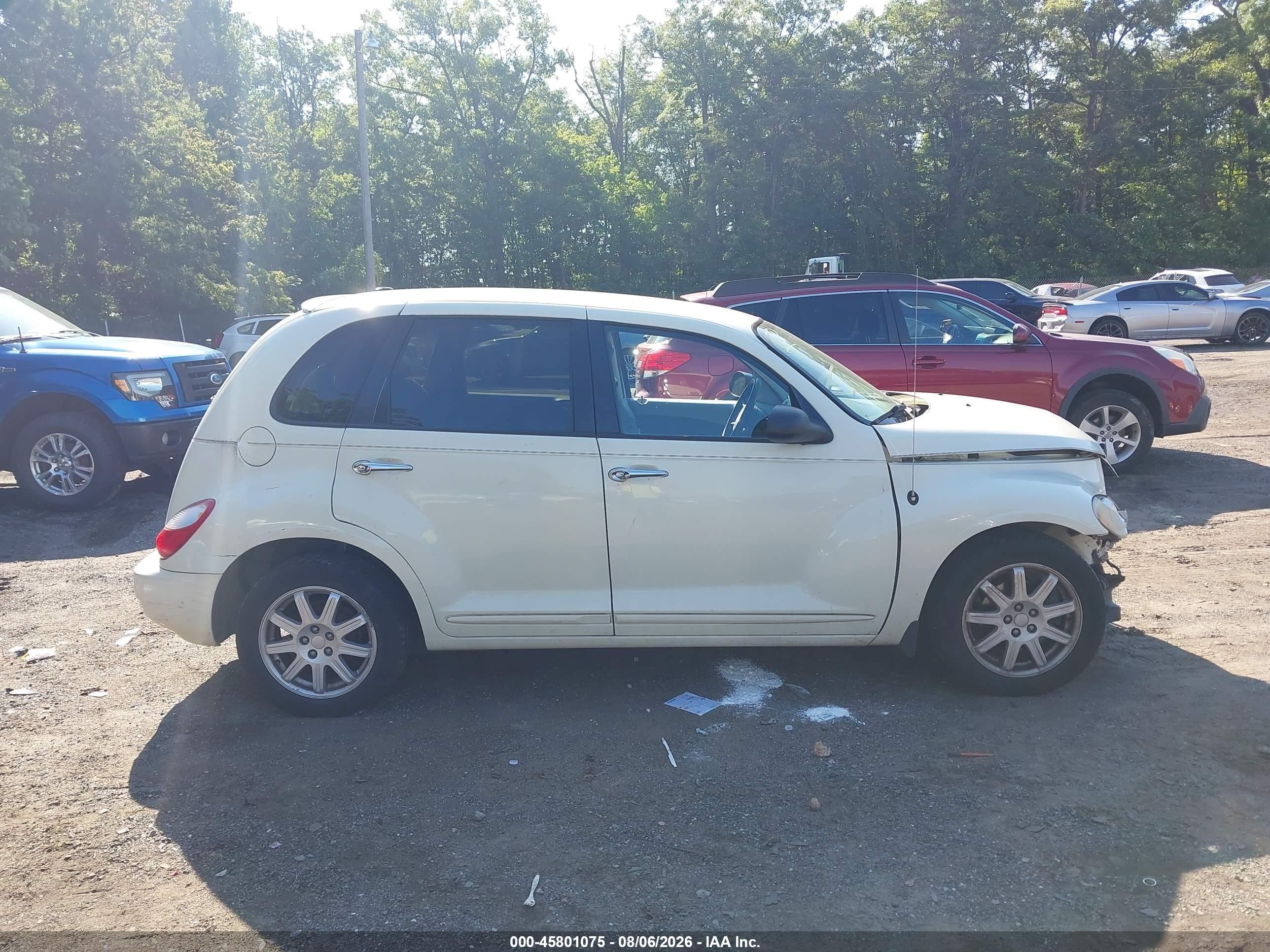 2008 Chrysler Pt Cruiser Touring White vin: 3A8FY58B98T228401