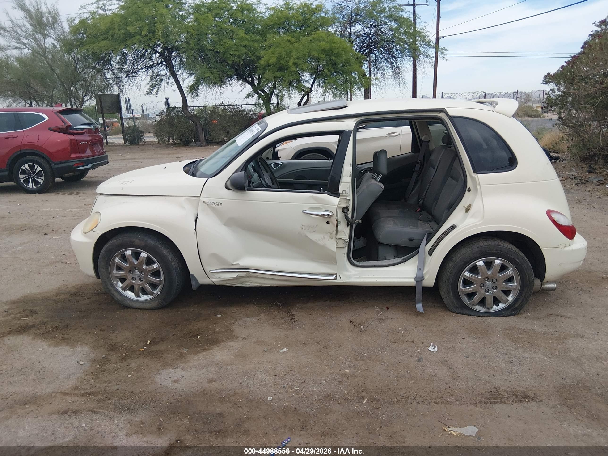 2006 Chrysler Pt Cruiser Limited Beige vin: 3A8FY68836T200875
