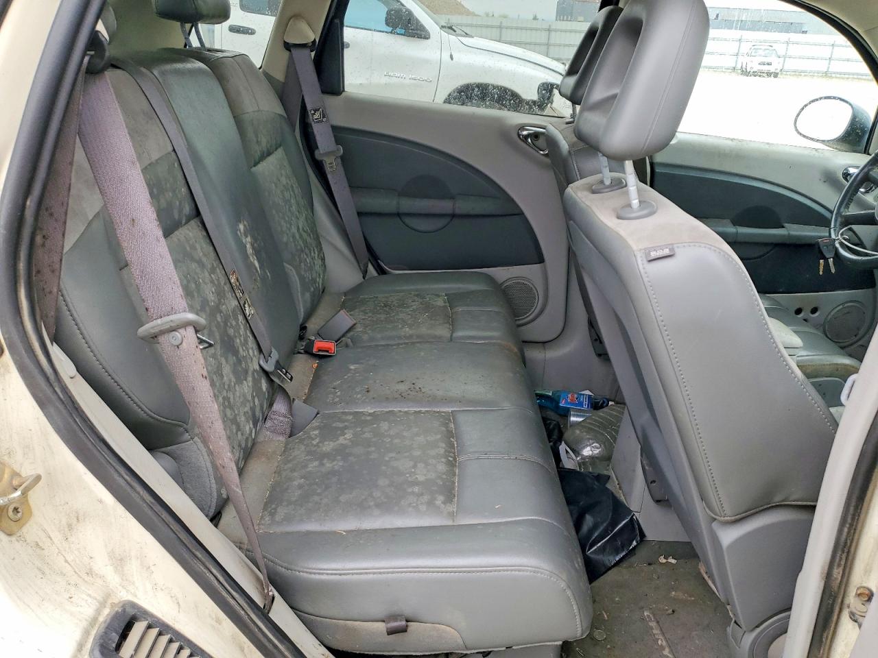 2007 Chrysler Pt Cruiser Limited Beige vin: 3A8FY68867T531340