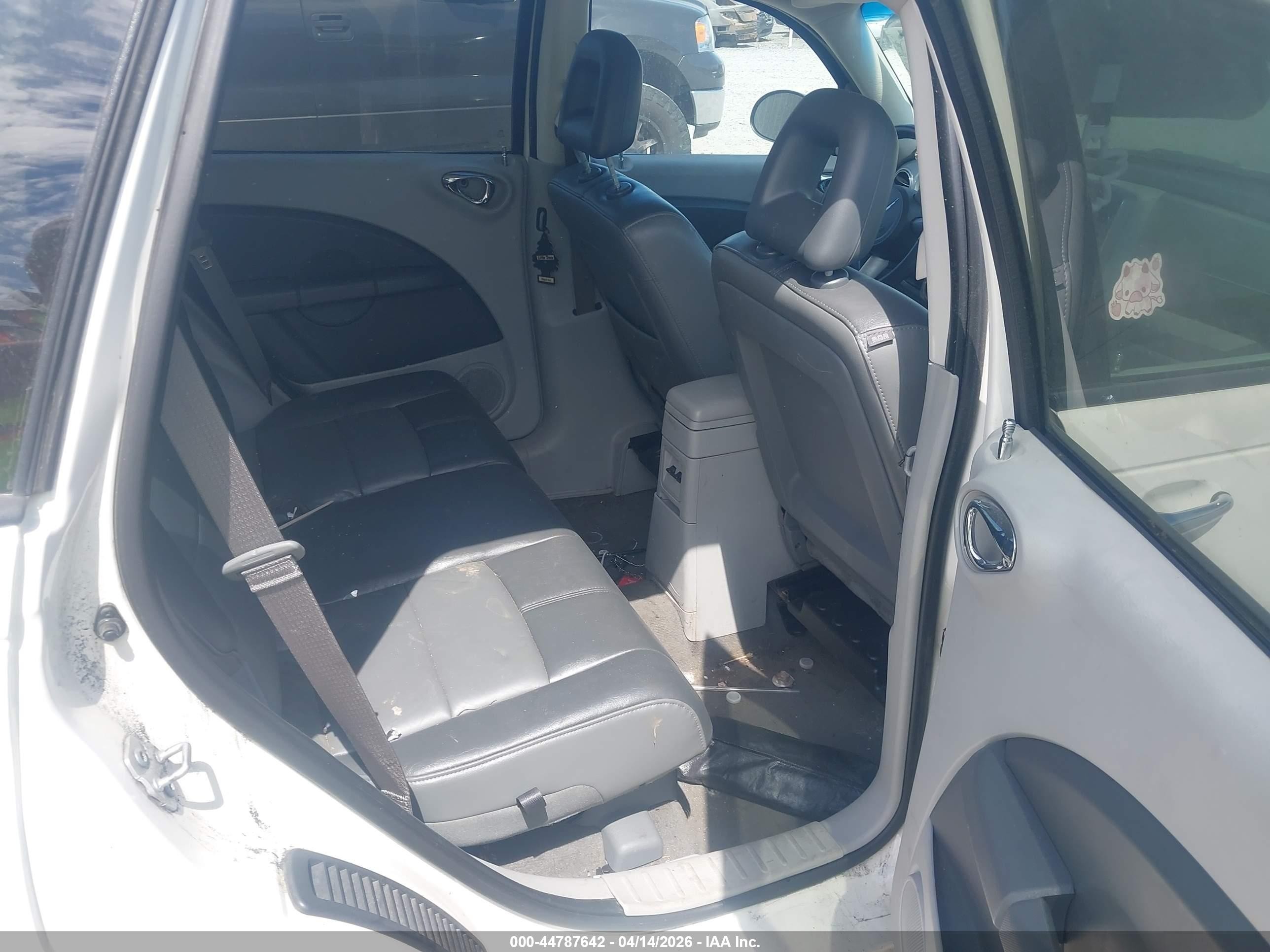 2008 Chrysler Pt Cruiser Limited White vin: 3A8FY68898T187391