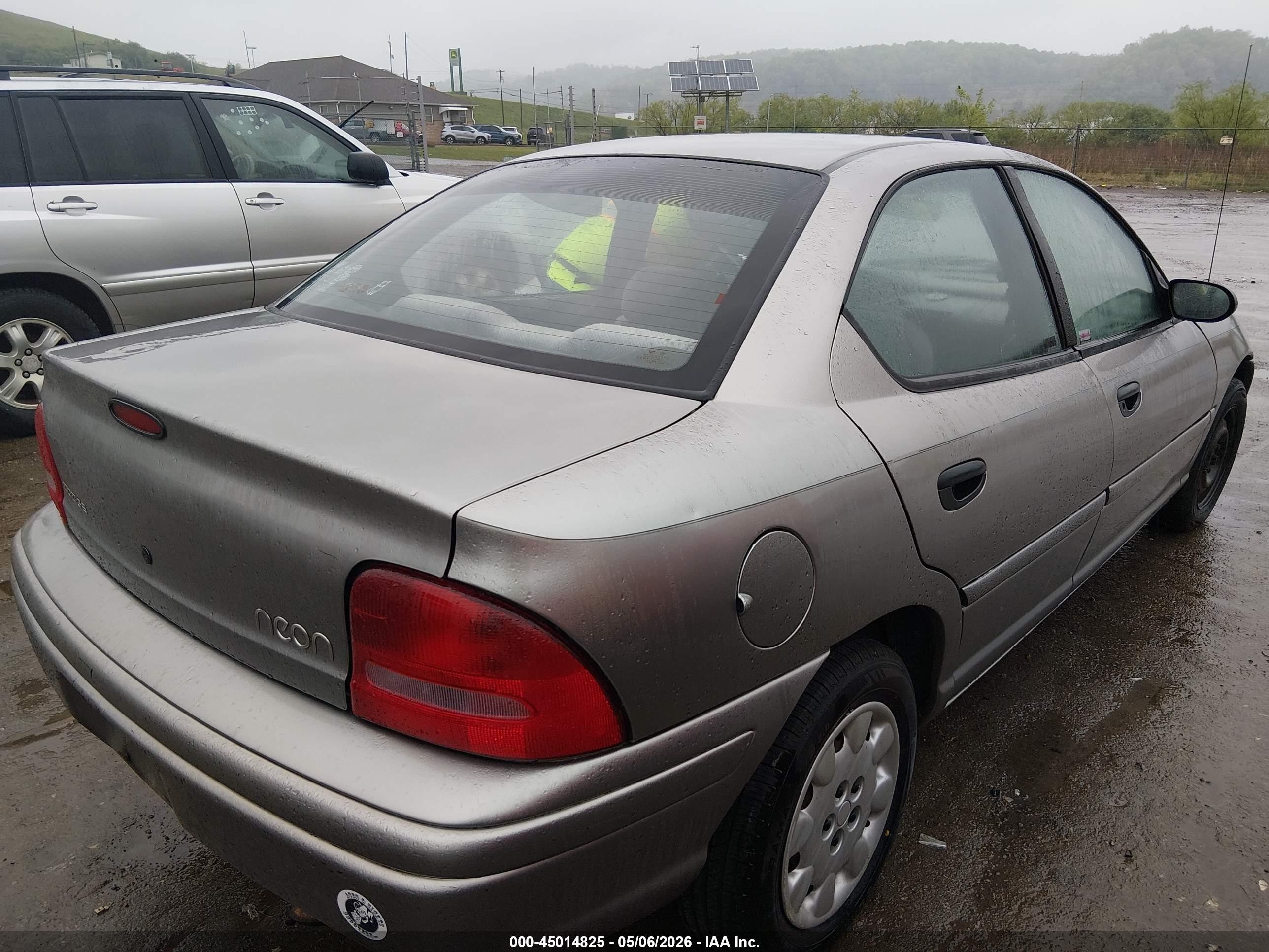1998 Dodge Neon Competition/highline Silver vin: 3B3ES47C4WT232914