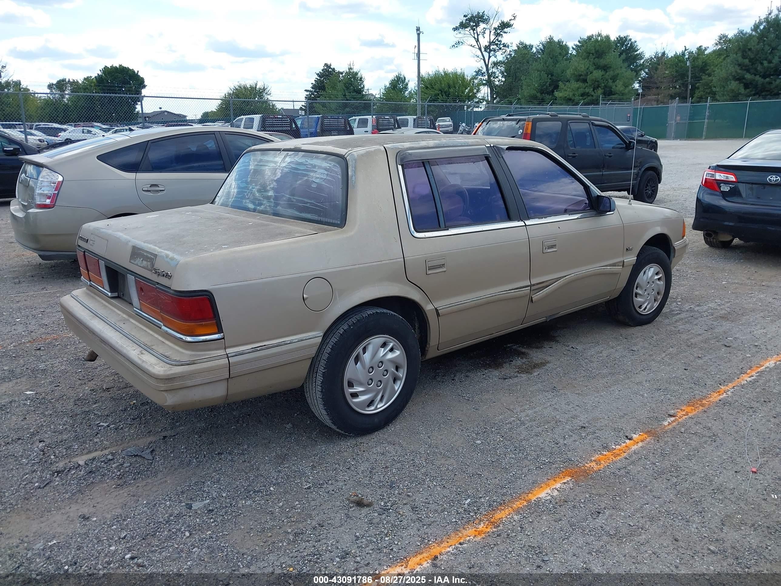 1992 Dodge Spirit   Gold vin: 3B3XA4637NT215679