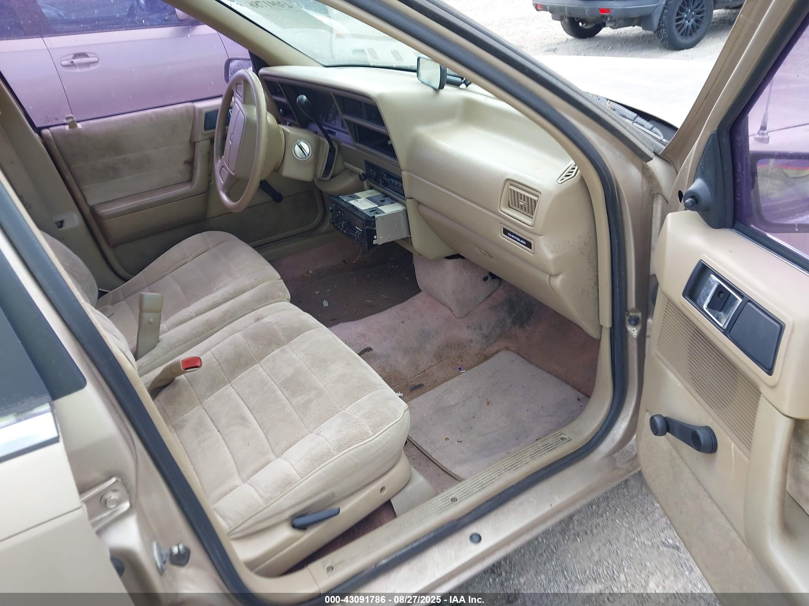 1992 Dodge Spirit   Gold vin: 3B3XA4637NT215679
