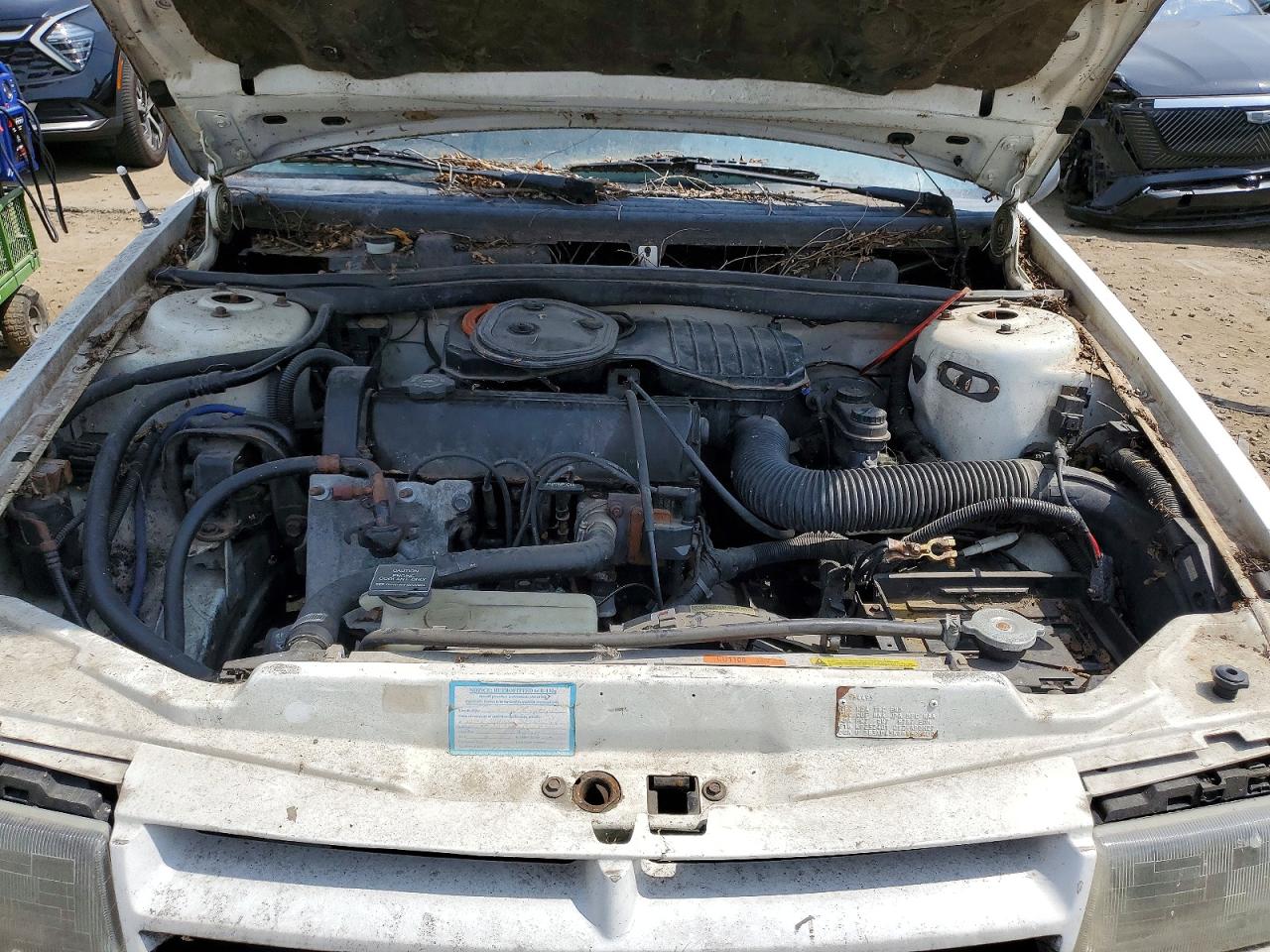 1991 Dodge Shadow White vin: 3B3XP45K8MT628409