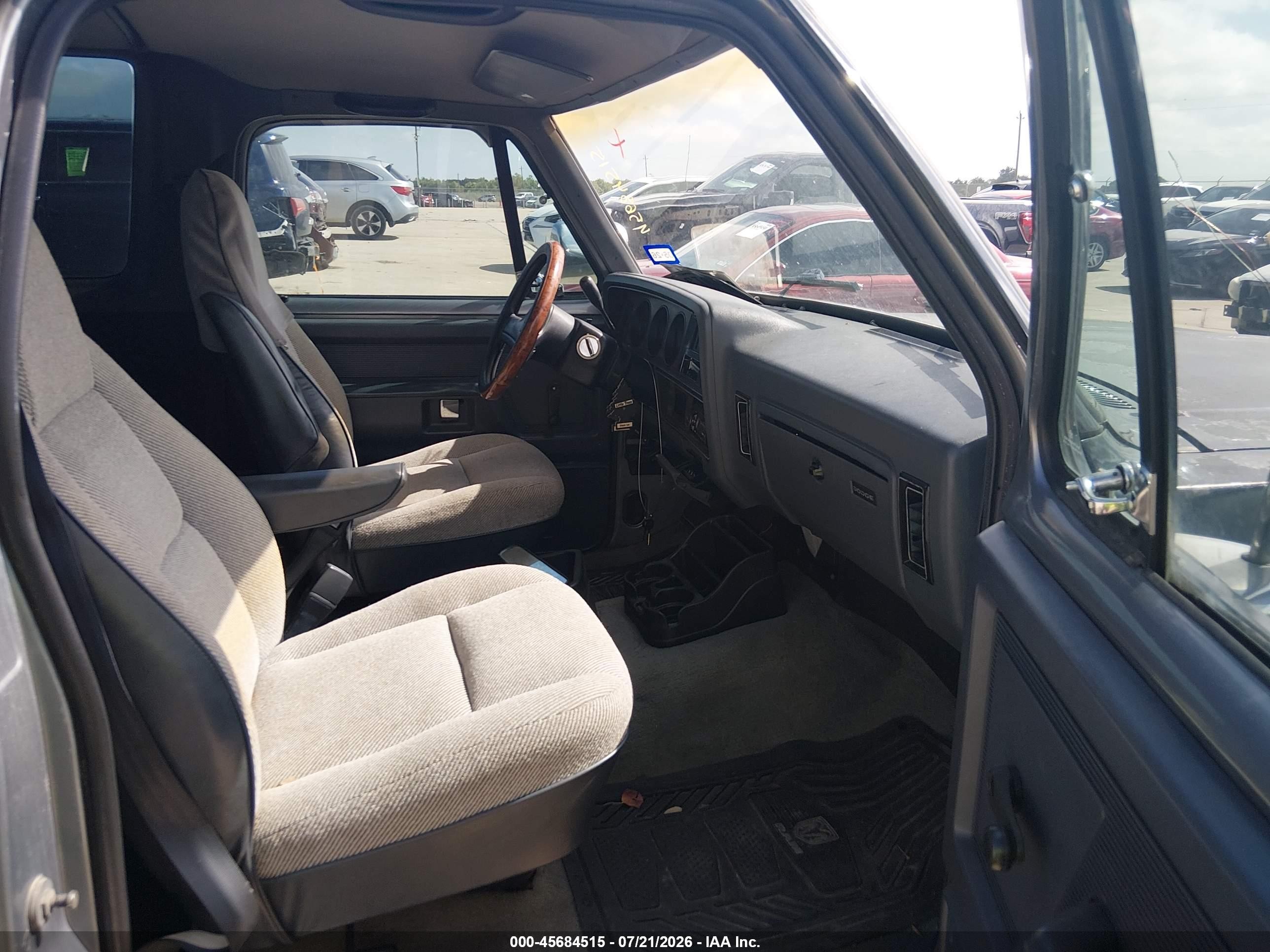 1991 Dodge Ramcharger Ad-150 Черный vin: 3B4GE07Y2MM044111