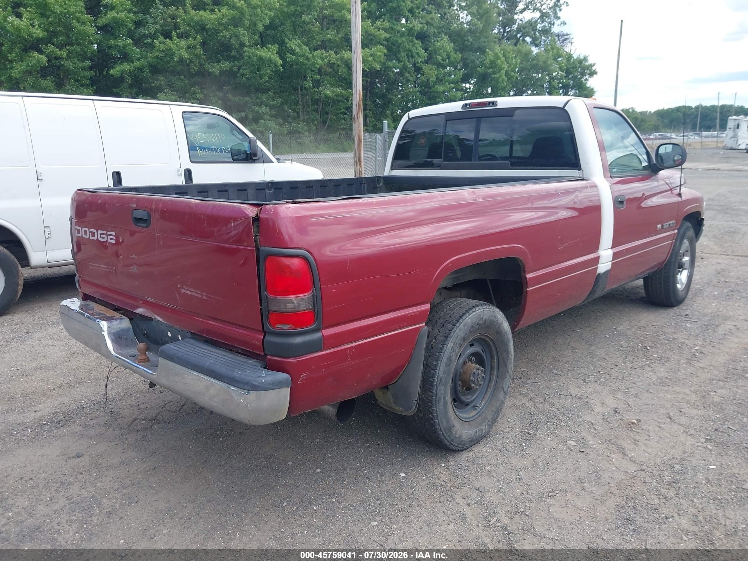 1998 Dodge Ram Br2500  Cab St Red vin: 3B6KC26D1WM220053