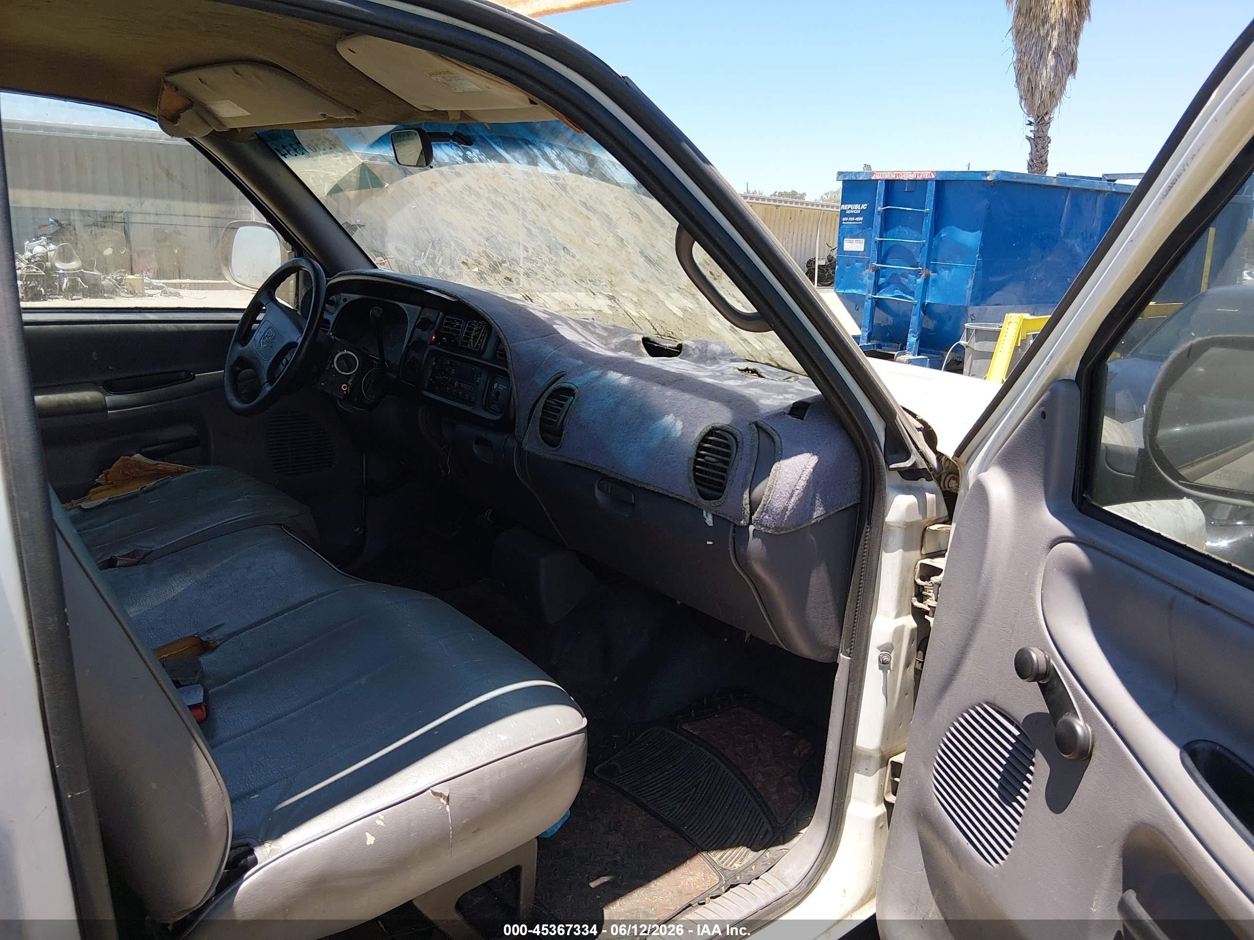 1998 Dodge Ram 2500   White vin: 3B6KC26Z8WM274364