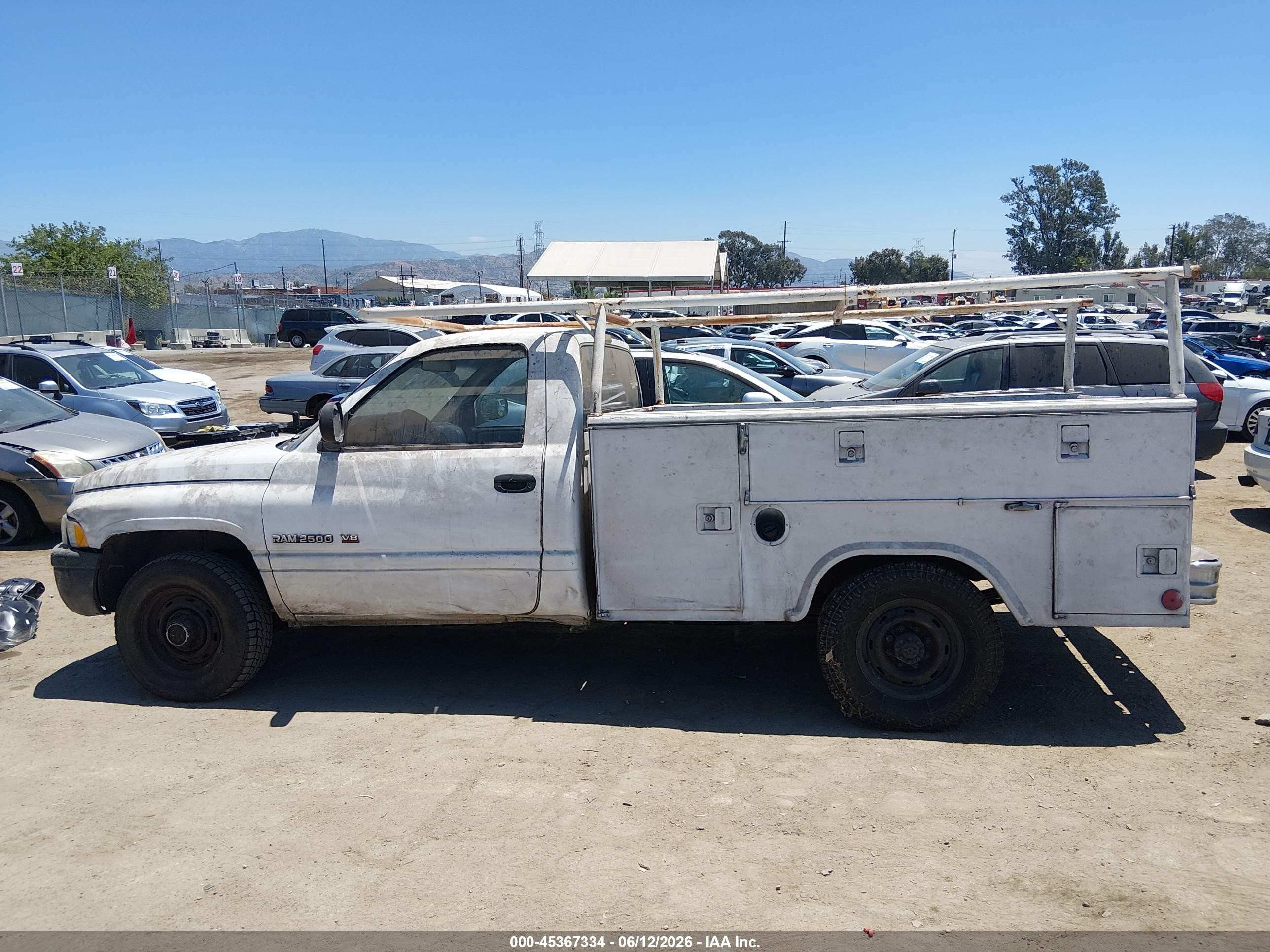 1998 Dodge Ram 2500   White vin: 3B6KC26Z8WM274364