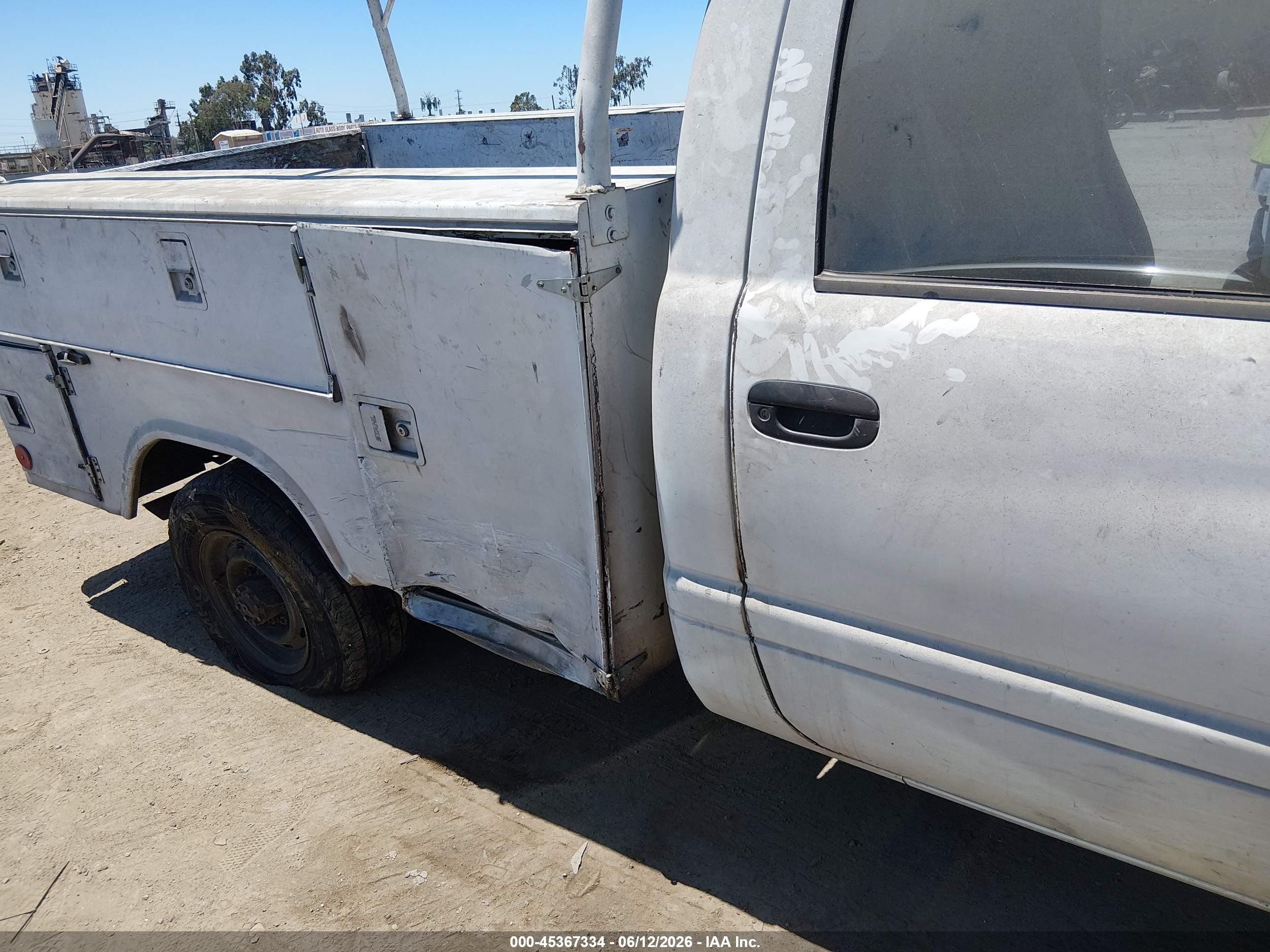 1998 Dodge Ram 2500   White vin: 3B6KC26Z8WM274364