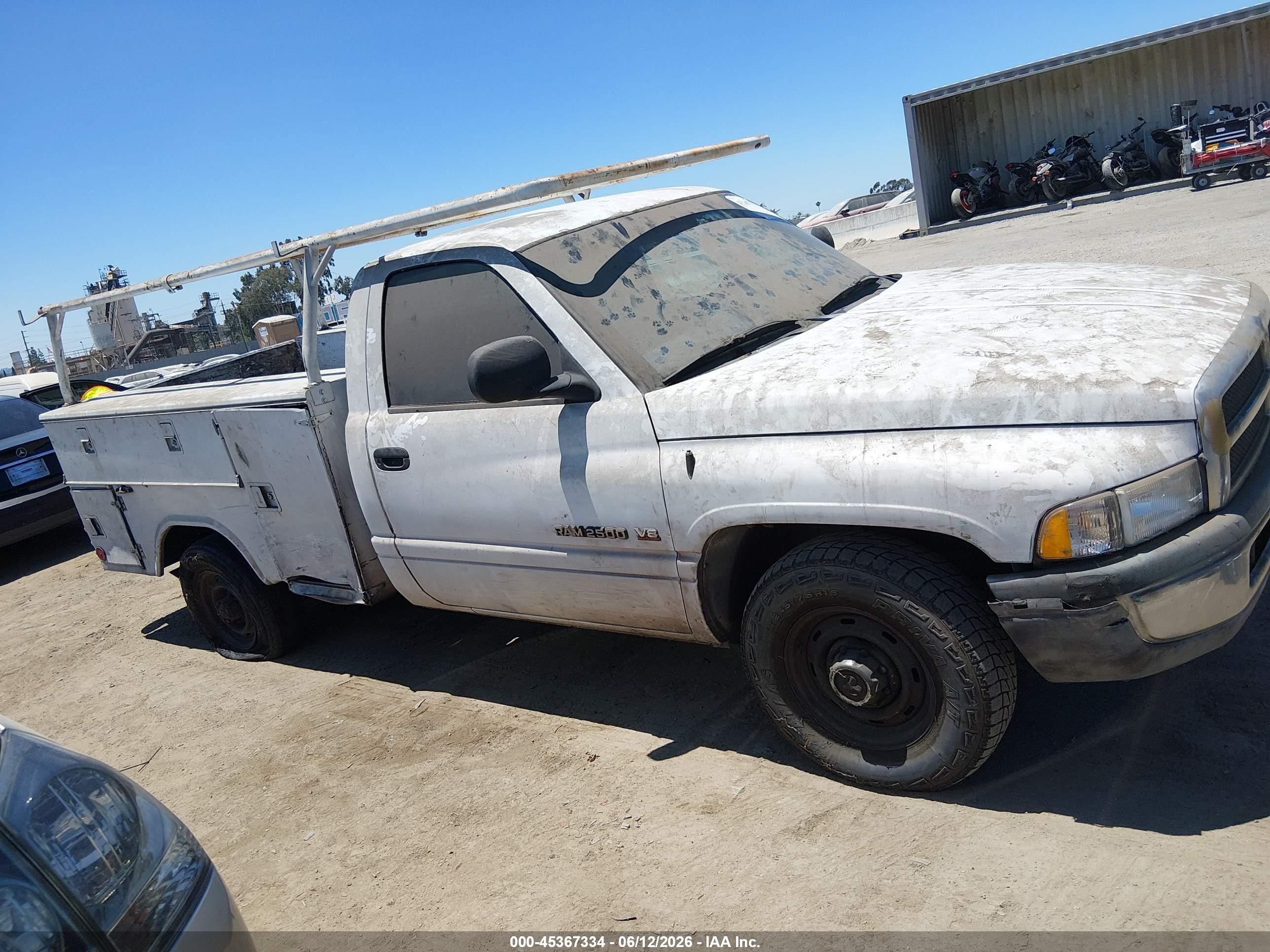 1998 Dodge Ram 2500   White vin: 3B6KC26Z8WM274364