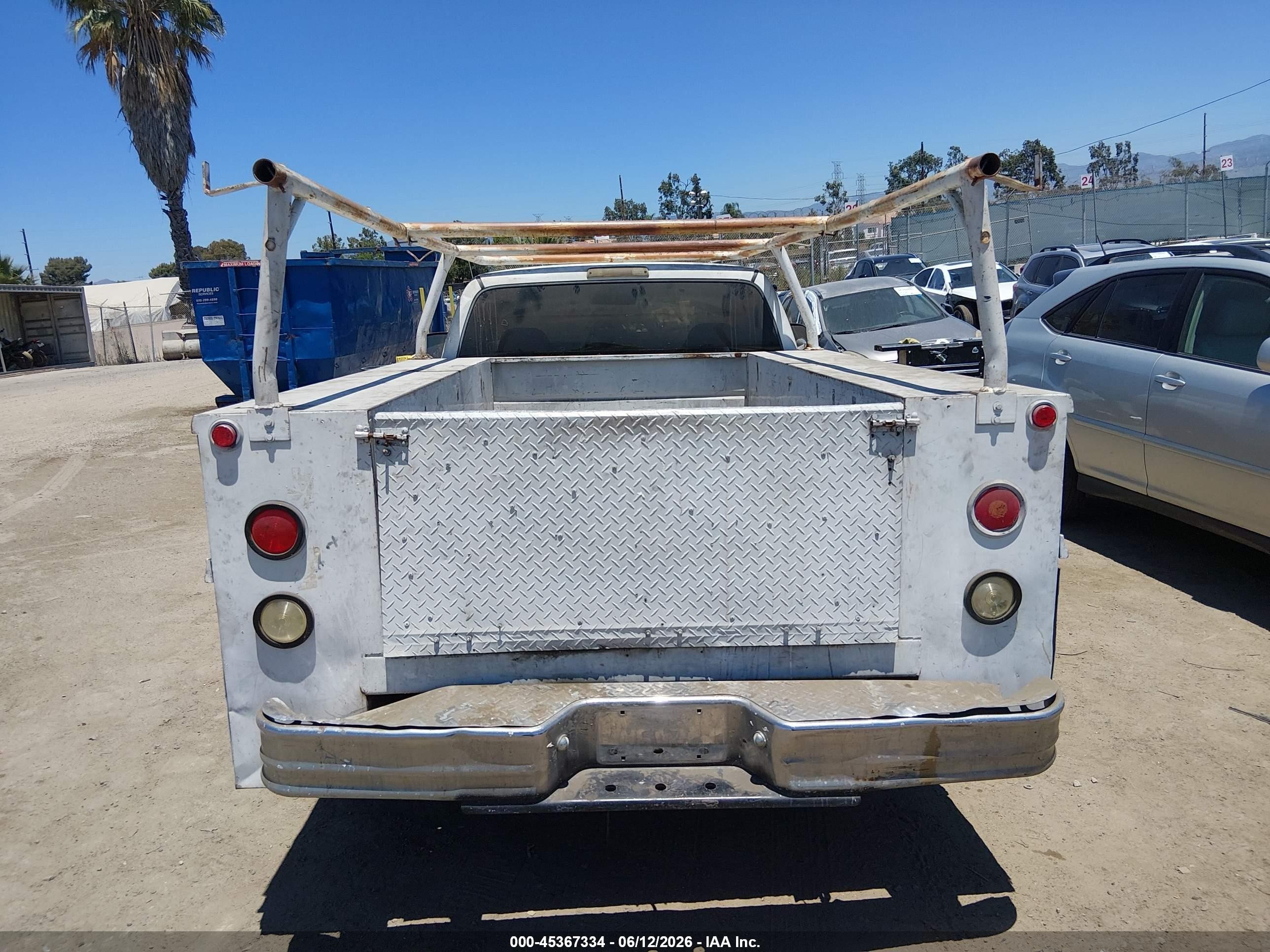 1998 Dodge Ram 2500   White vin: 3B6KC26Z8WM274364