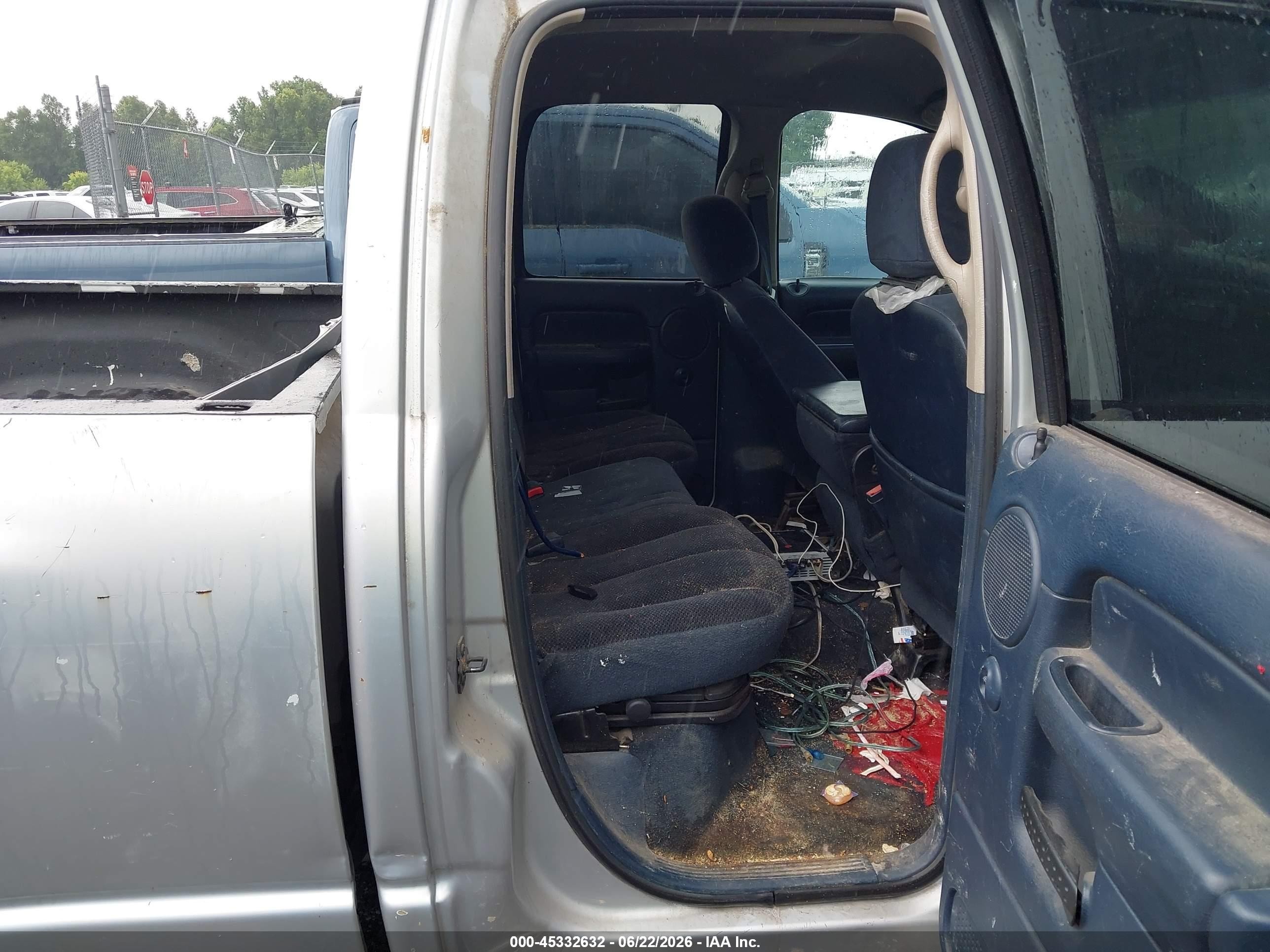 2002 Dodge Ram 1500 St Silver vin: 3B7HA18N72G100519
