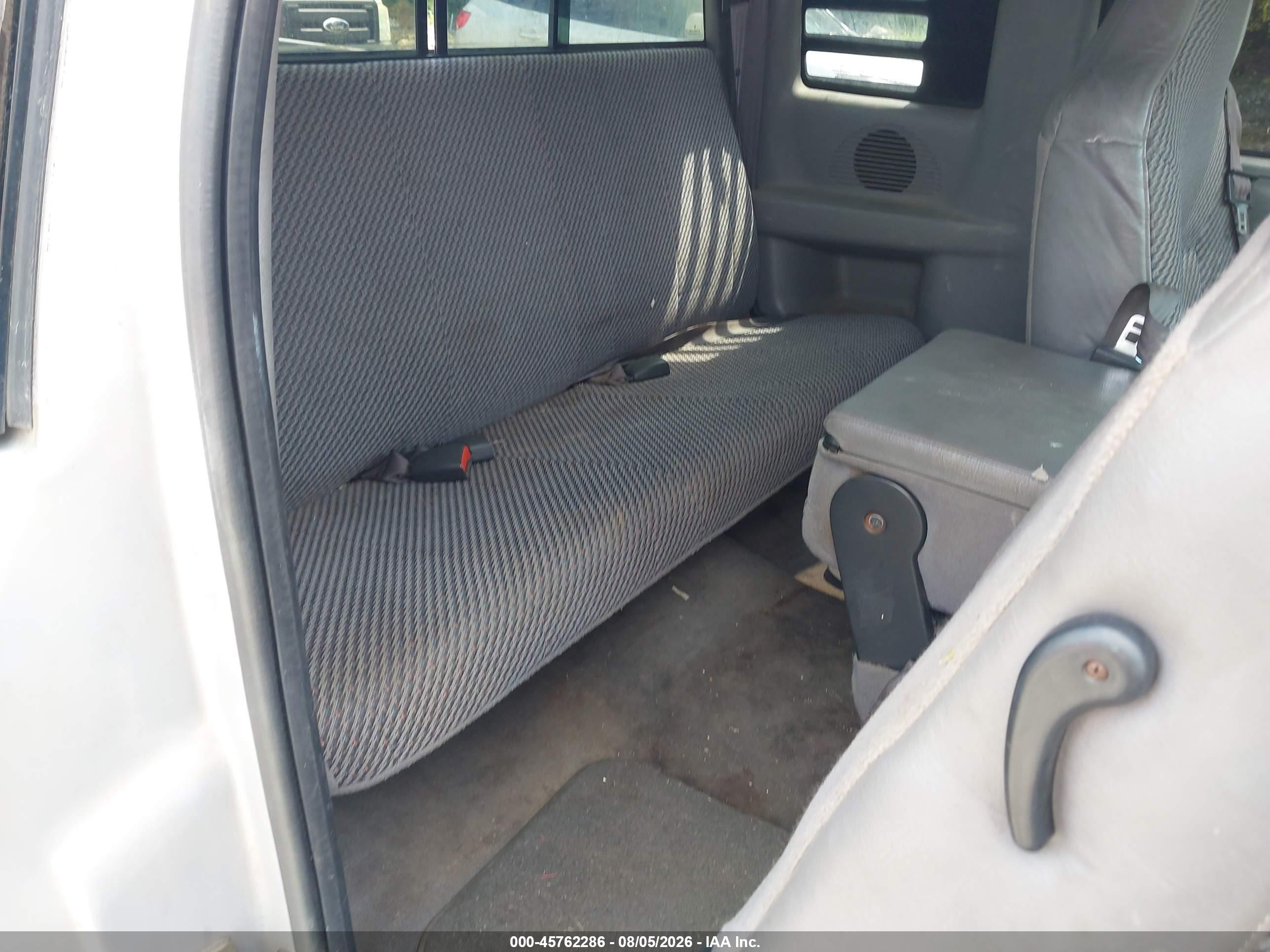 1999 Dodge Ram 1500 St Silver vin: 3B7HC12Y0XG144317