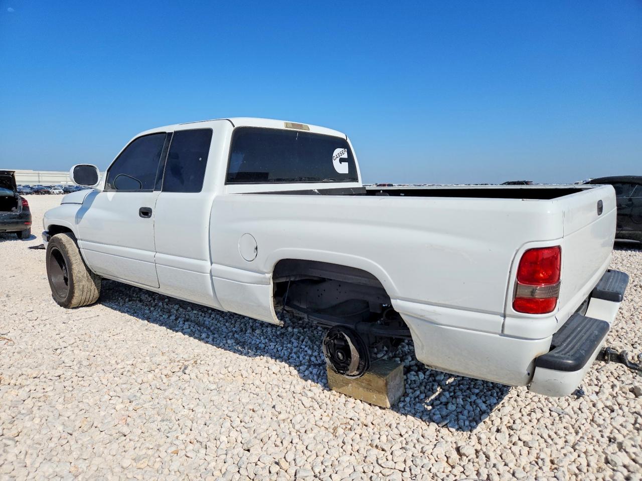 1998 Dodge Ram 1500 Белый vin: 3B7HC12Y1WM278253