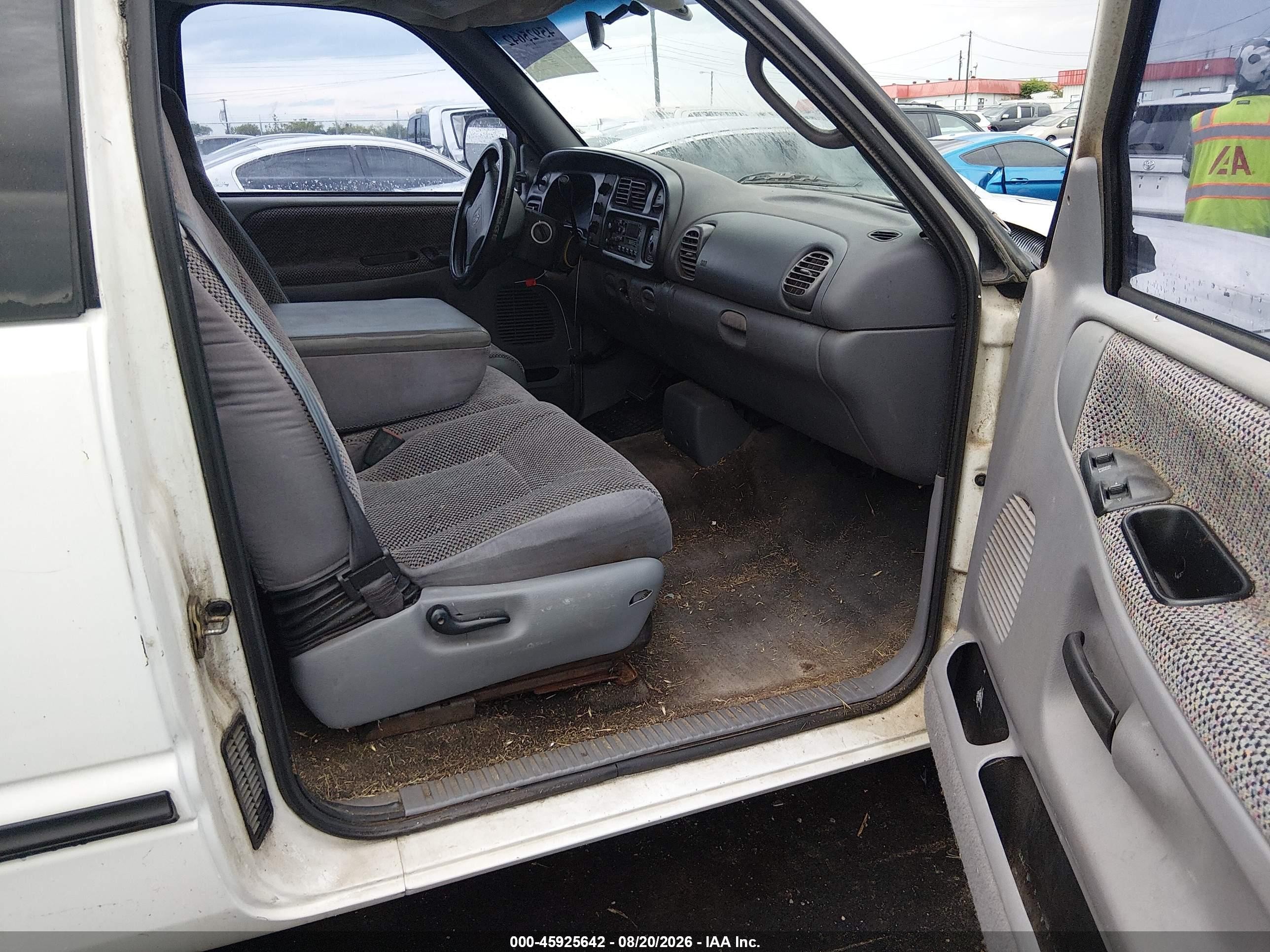 1998 Dodge Ram 1500 St White vin: 3B7HC12Z9WM271494