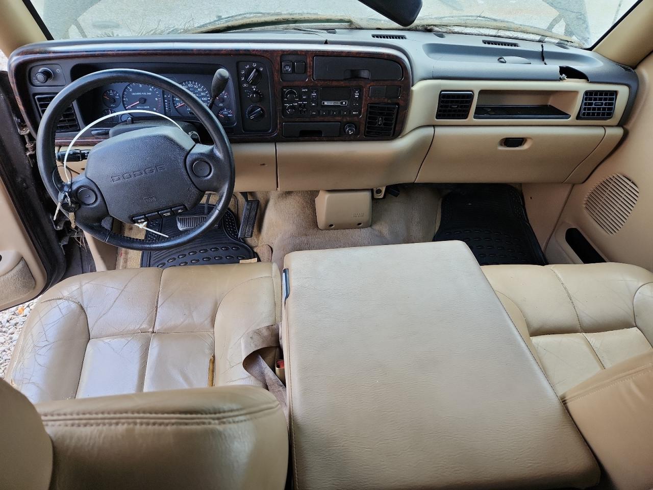 1997 Dodge Ram 1500 Two Tone vin: 3B7HC13Y1VG749619