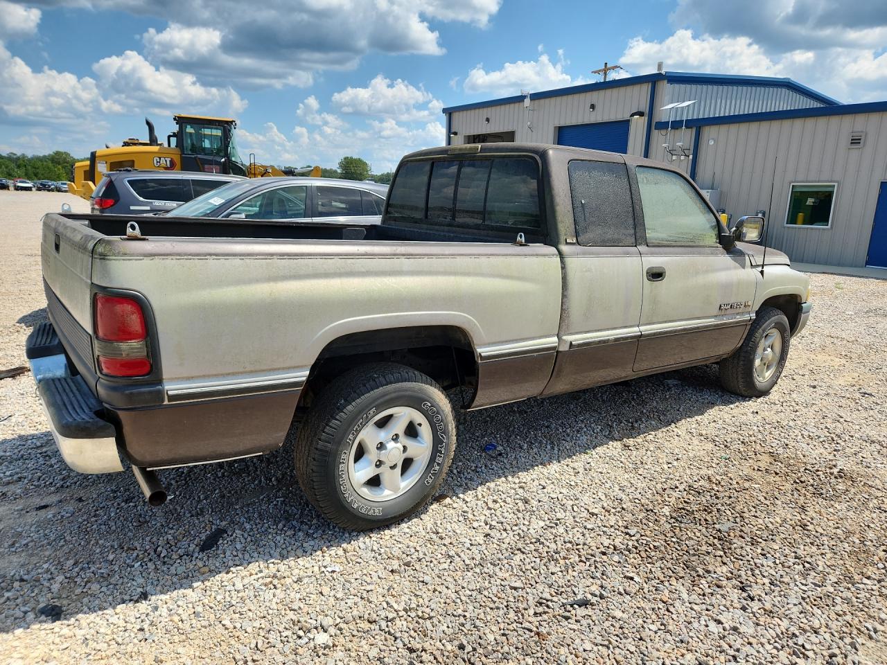 1997 Dodge Ram 1500 Two Tone vin: 3B7HC13Y1VG749619