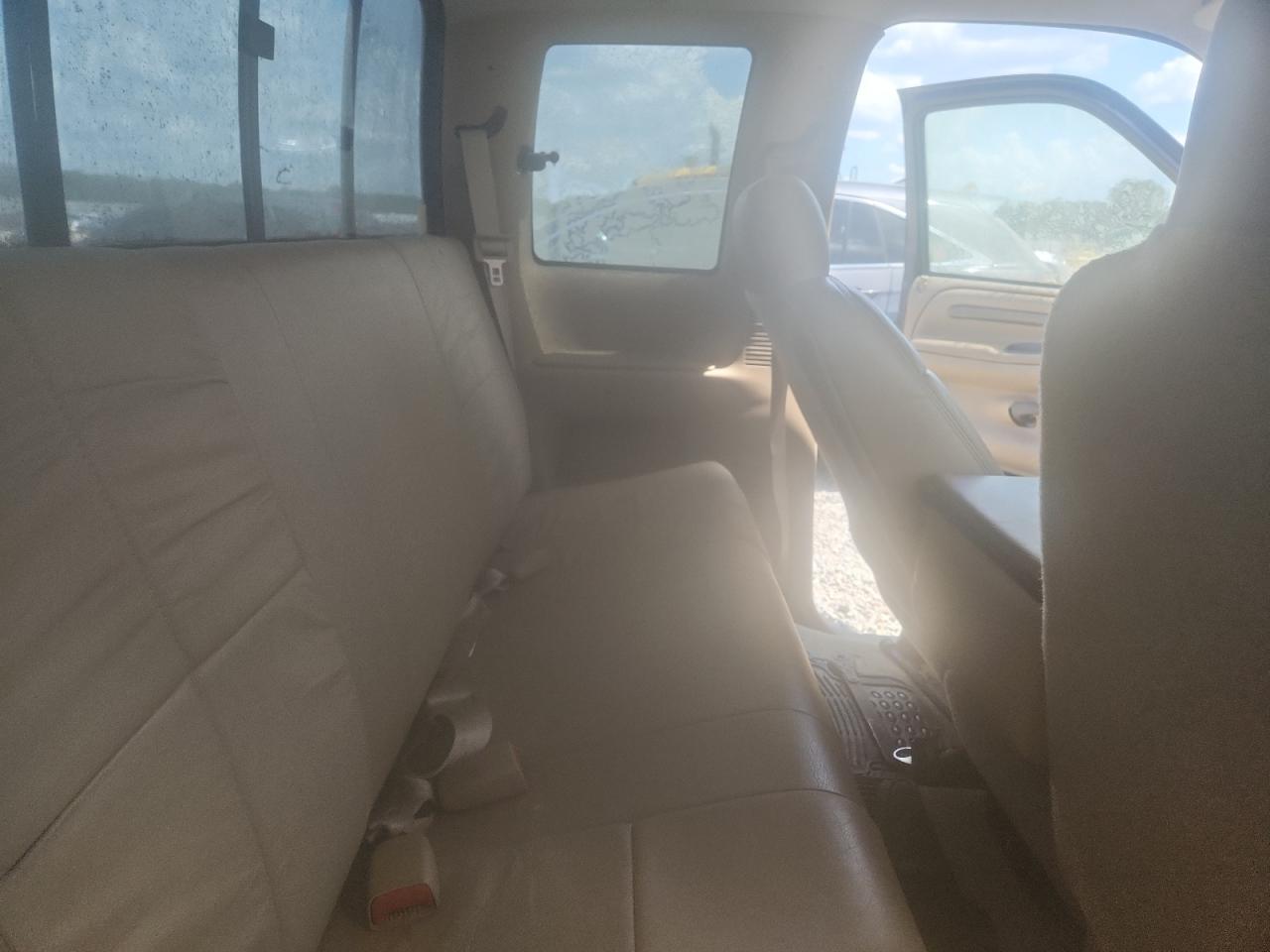 1997 Dodge Ram 1500 Two Tone vin: 3B7HC13Y1VG749619