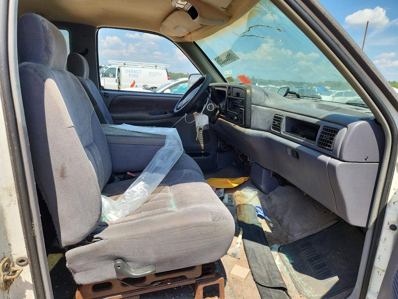 1997 Dodge Ram 1500 White vin: 3B7HC13Y1VG760779