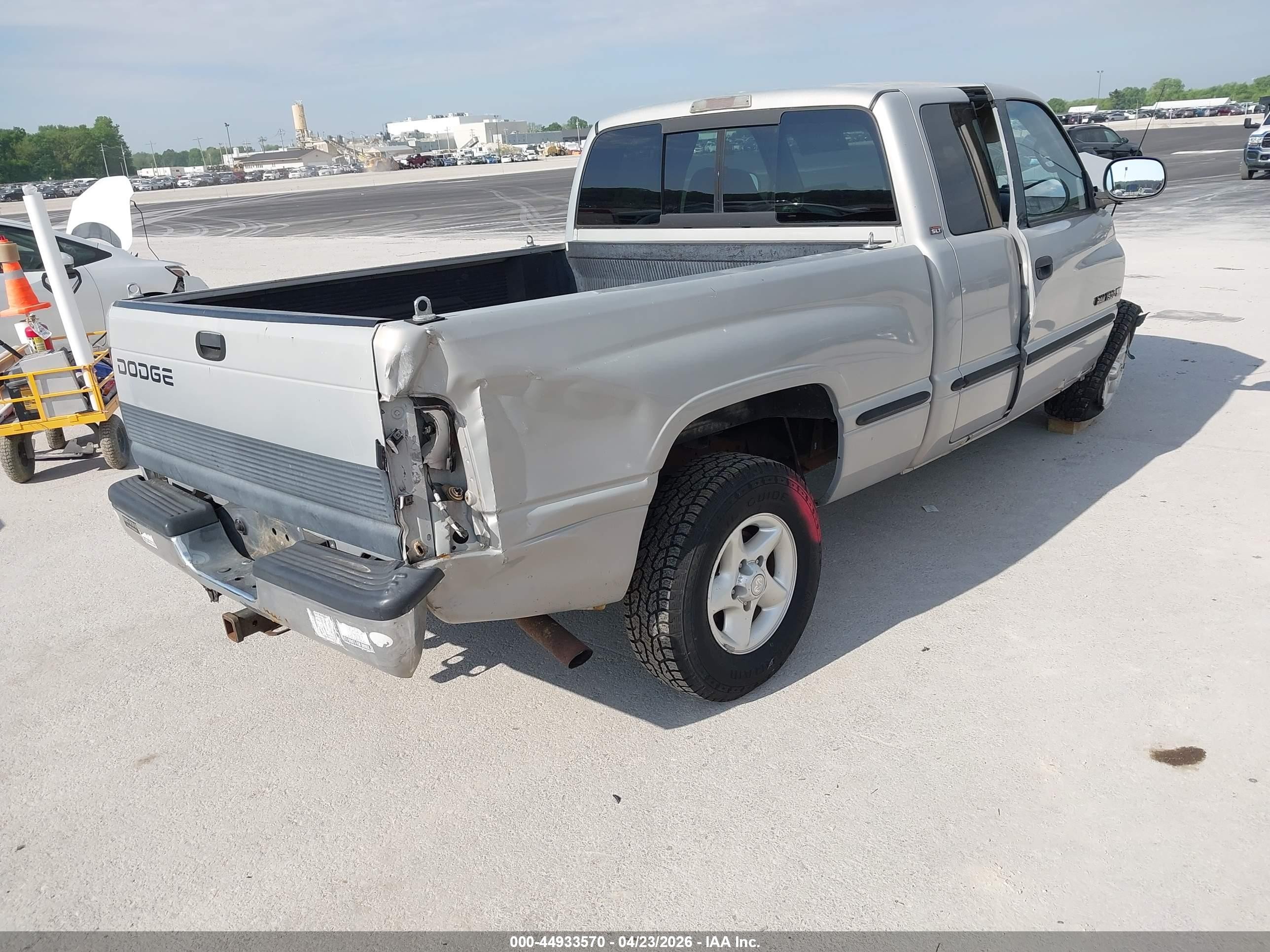 1998 Dodge Ram 1500 St Серебряный vin: 3B7HC13Y1WG215750