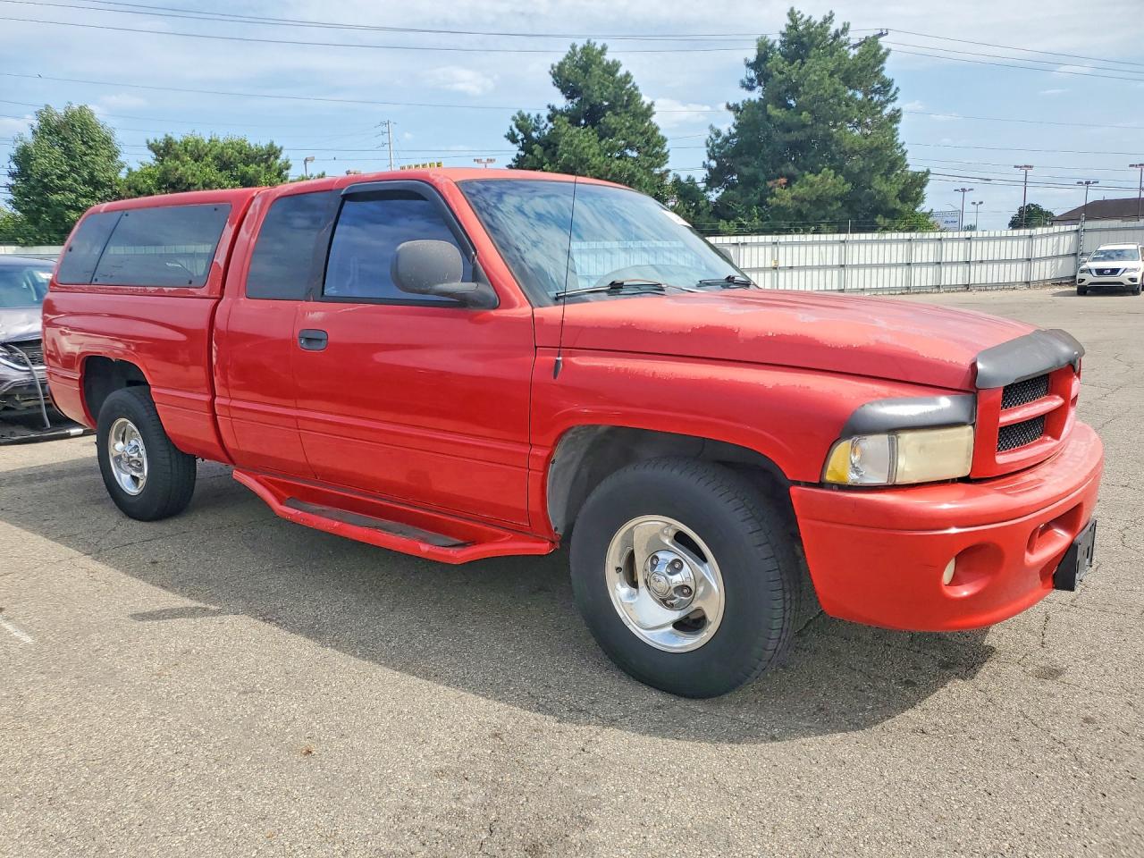 1999 Dodge Ram 1500 Red vin: 3B7HC13Y1XG185392