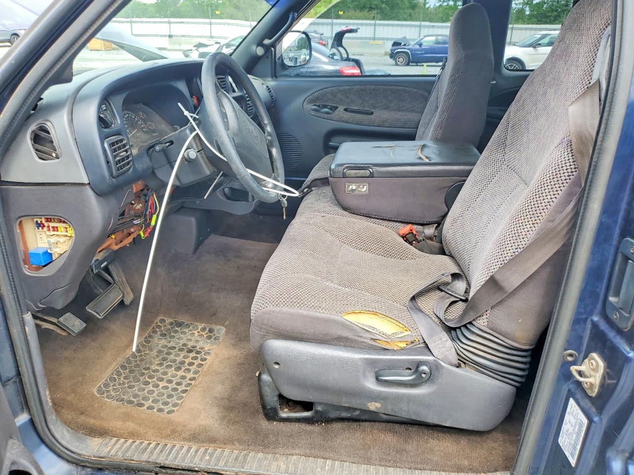 2000 Dodge Ram 1500 Blue vin: 3B7HC13Y2YG102683